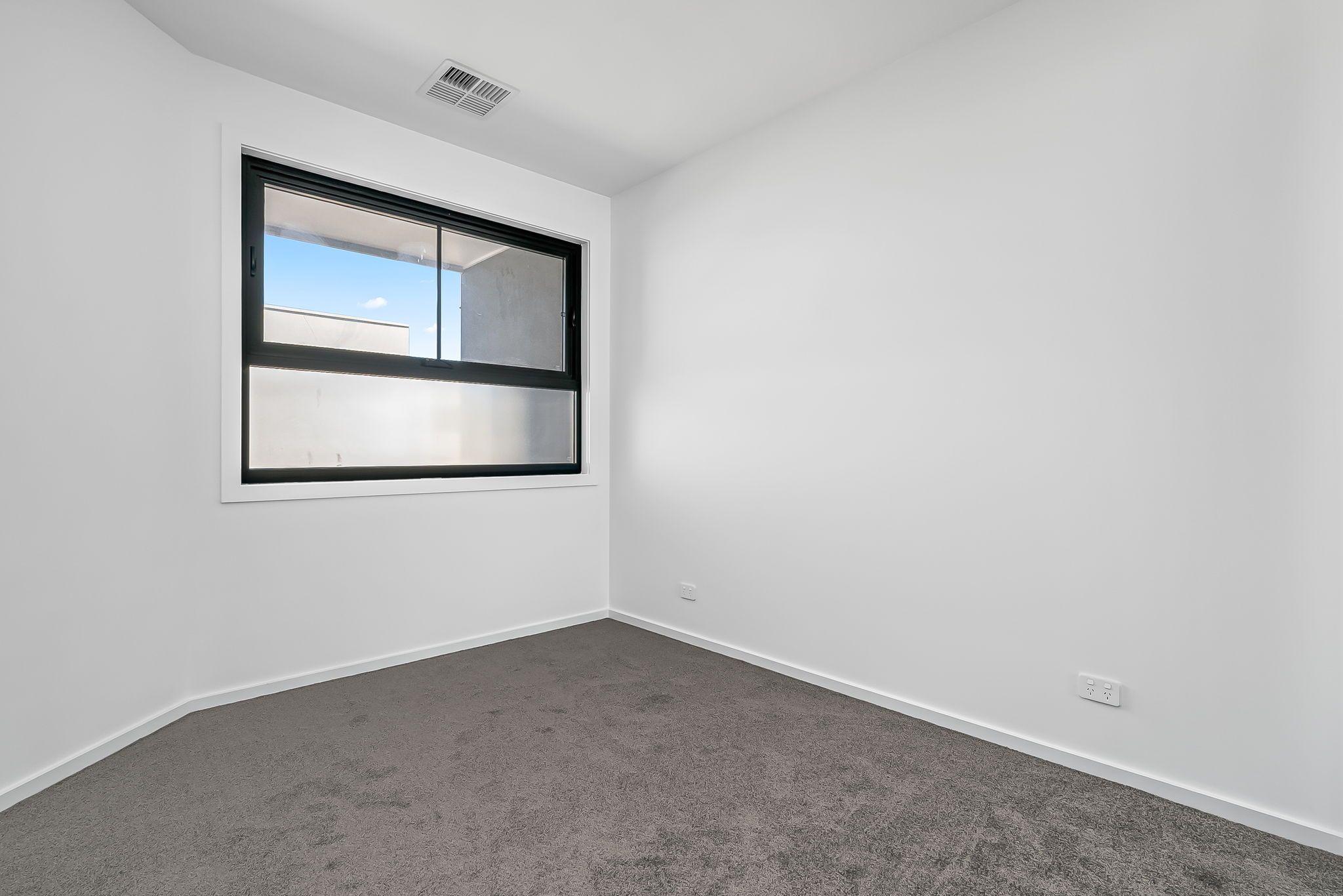 COASTAL LUXURY LIVING 4 Bedroom, 3 Bathroom, Solar & Lift