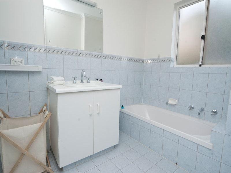 Townhouse for Rent: West Lakes, SA 5021, SA, 5021