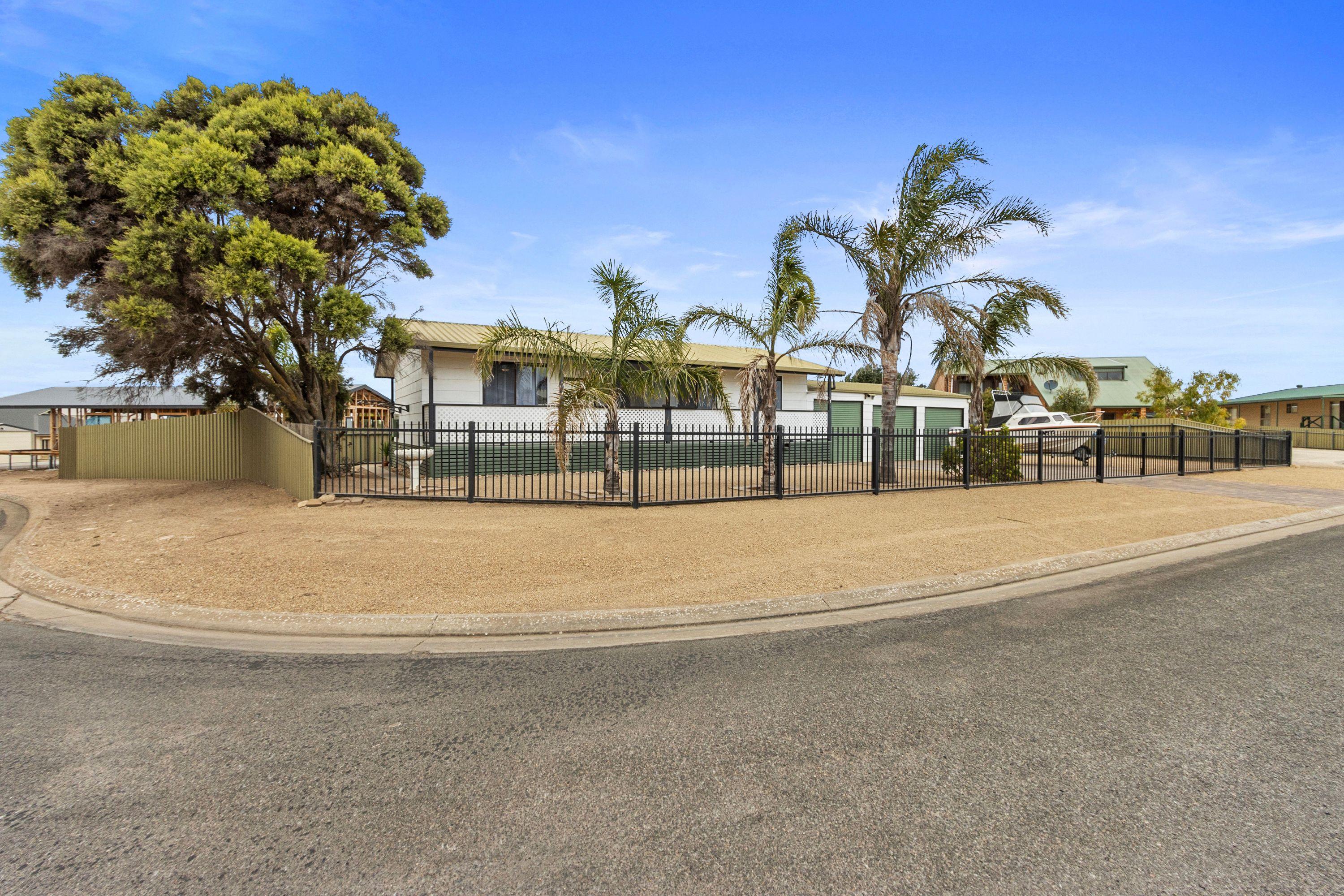 Prop-GPT: House: SA Point Turton, SA 5575 Home For Rent