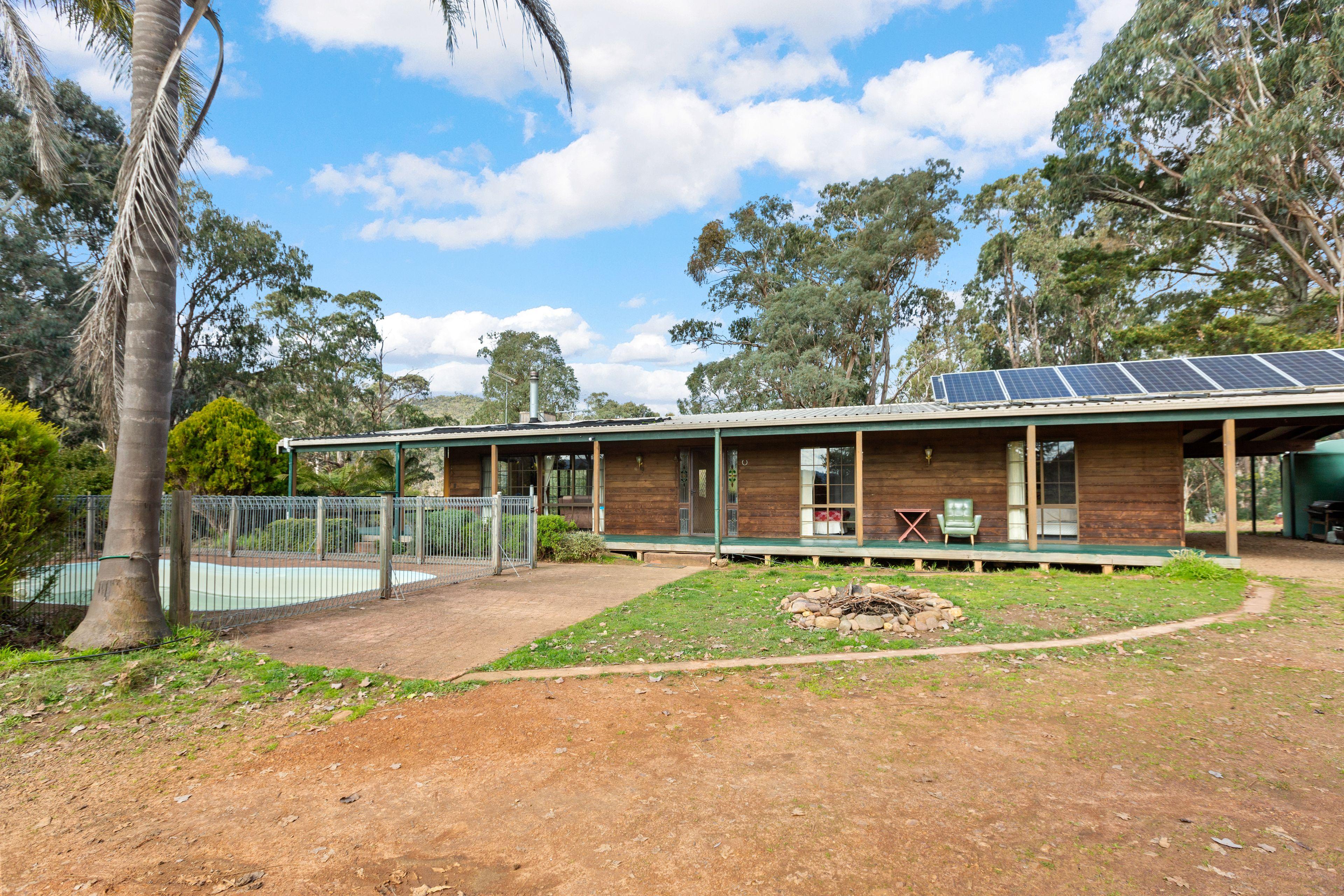 Prop-GPT: House: VIC Jamieson, VIC 3723 Home For Rent