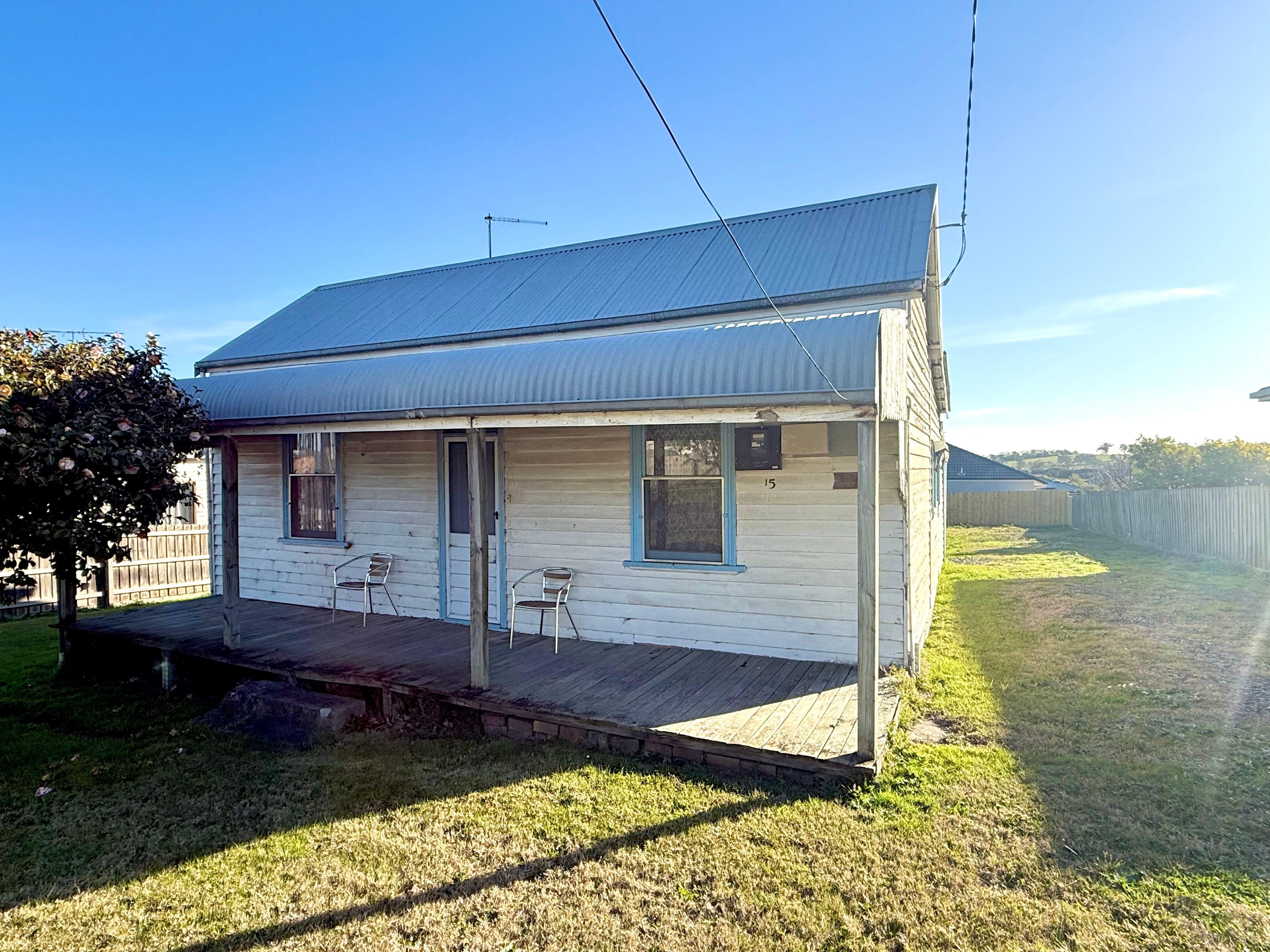 Prop-GPT: House: VIC Bunyip, VIC 3815 Home For Rent