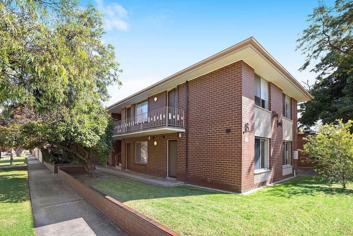One-Bedroom Living in Mentone's Bayside Lifestyle!