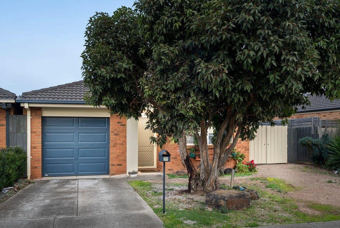 HOME FOR RENT IN THE HEART OF WERRIBEE