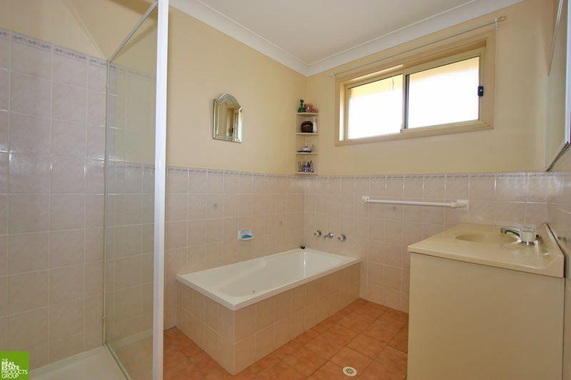 House for Rent: Albion Park, NSW 2527, NSW, 2527