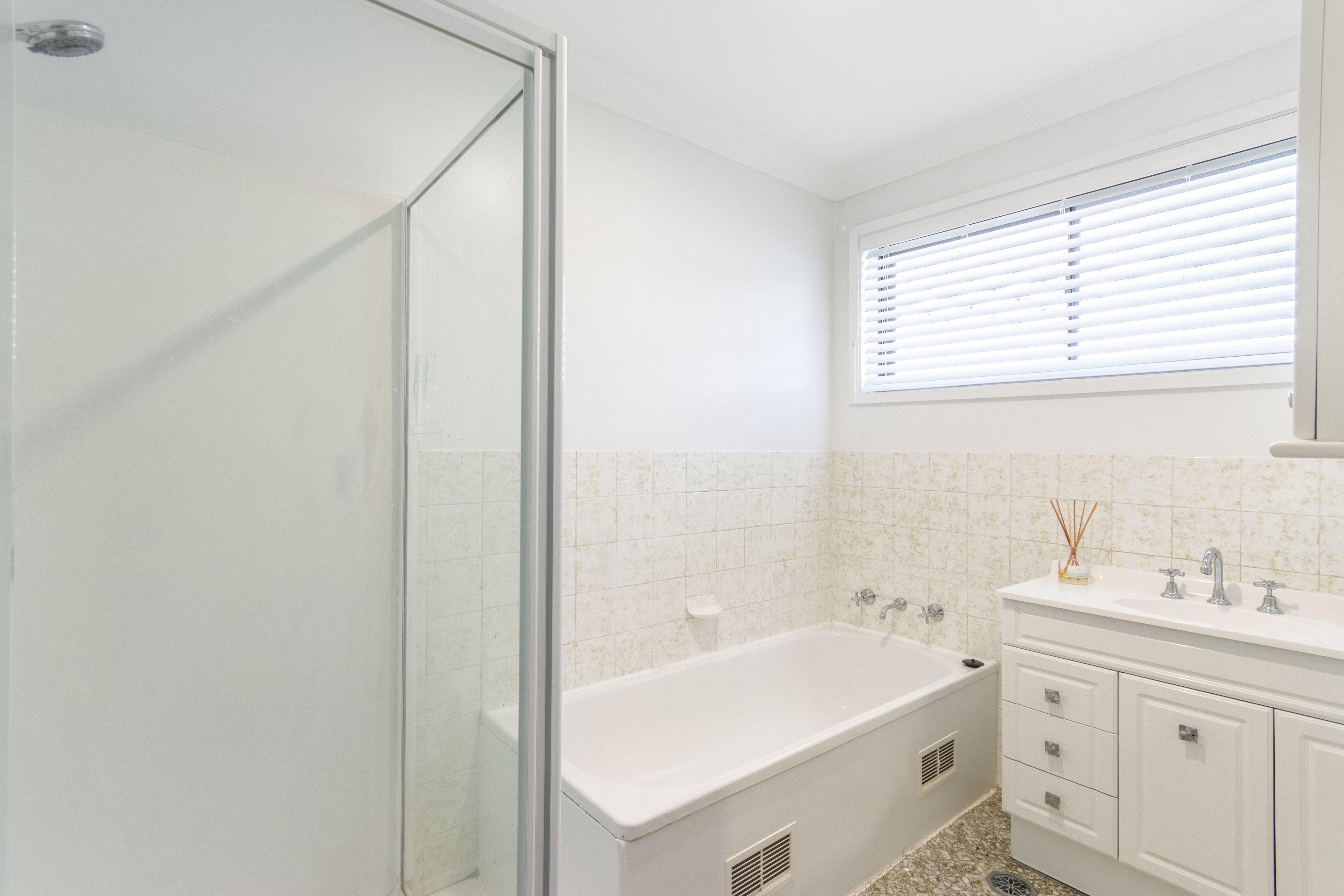 House for Rent: Killarney Vale, NSW 2261, NSW, 2261