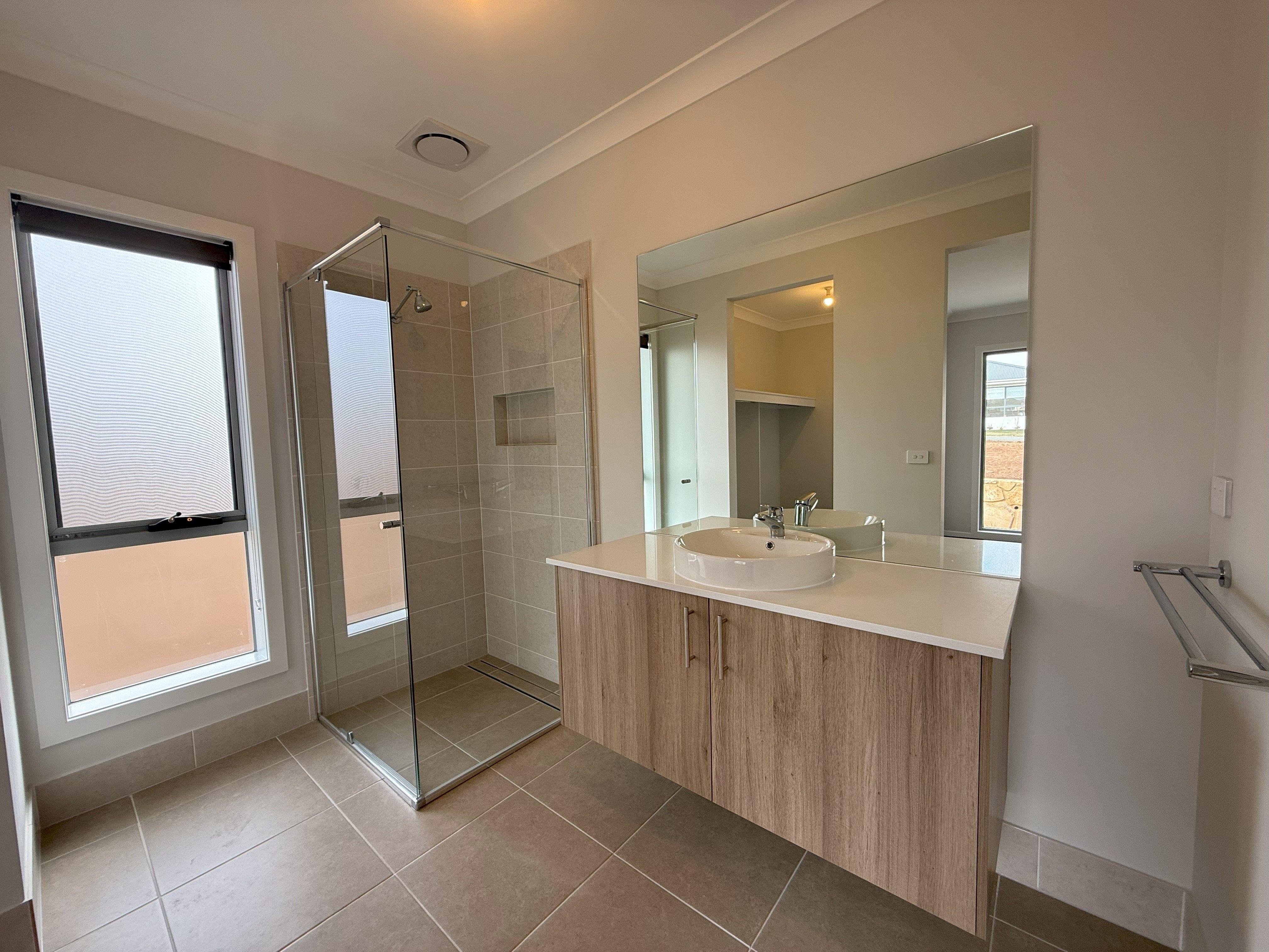 House for Rent: Bungendore, NSW 2621, NSW, 2621