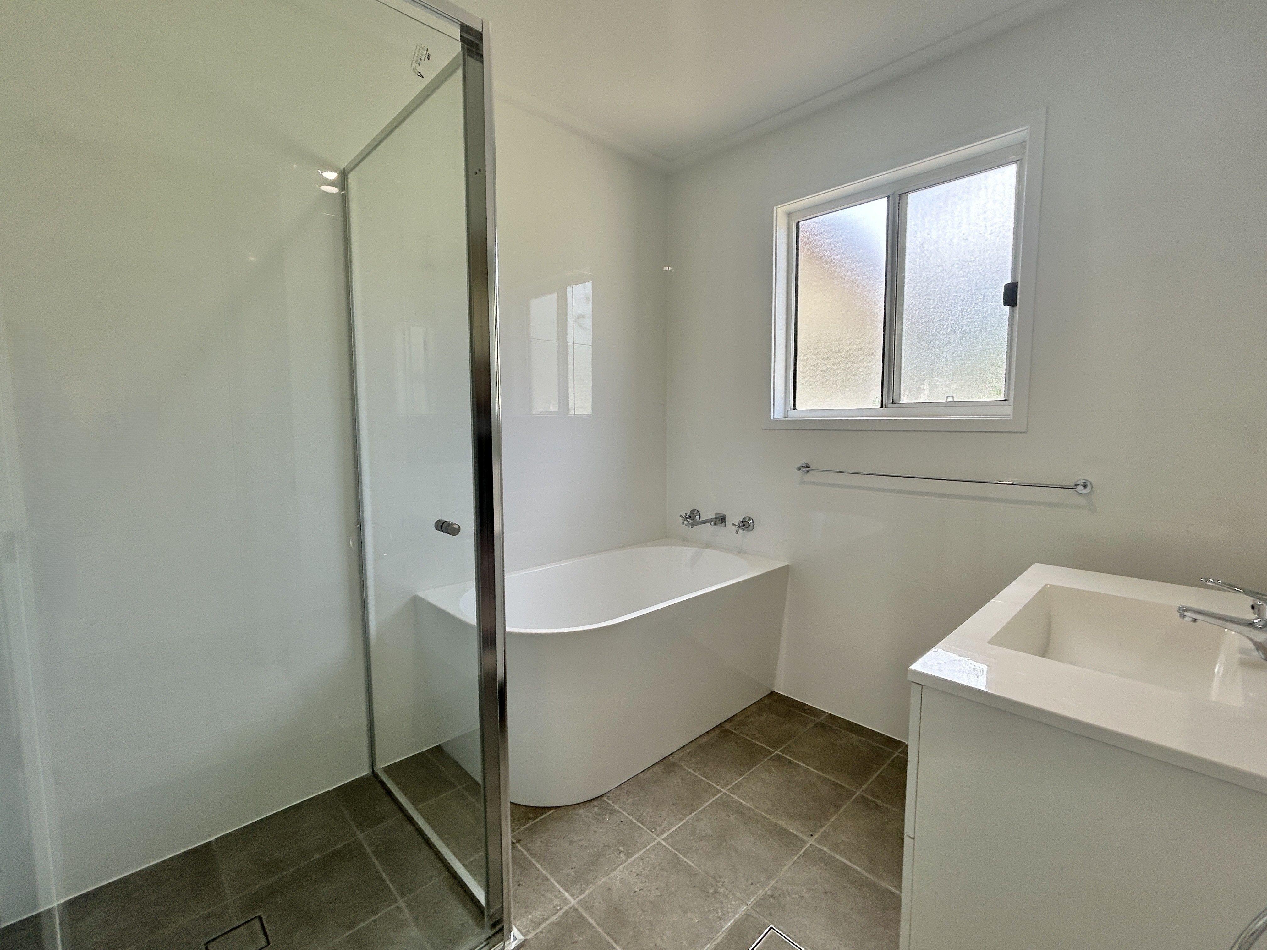 House for Rent: Hill Top, NSW 2575, NSW, 2575