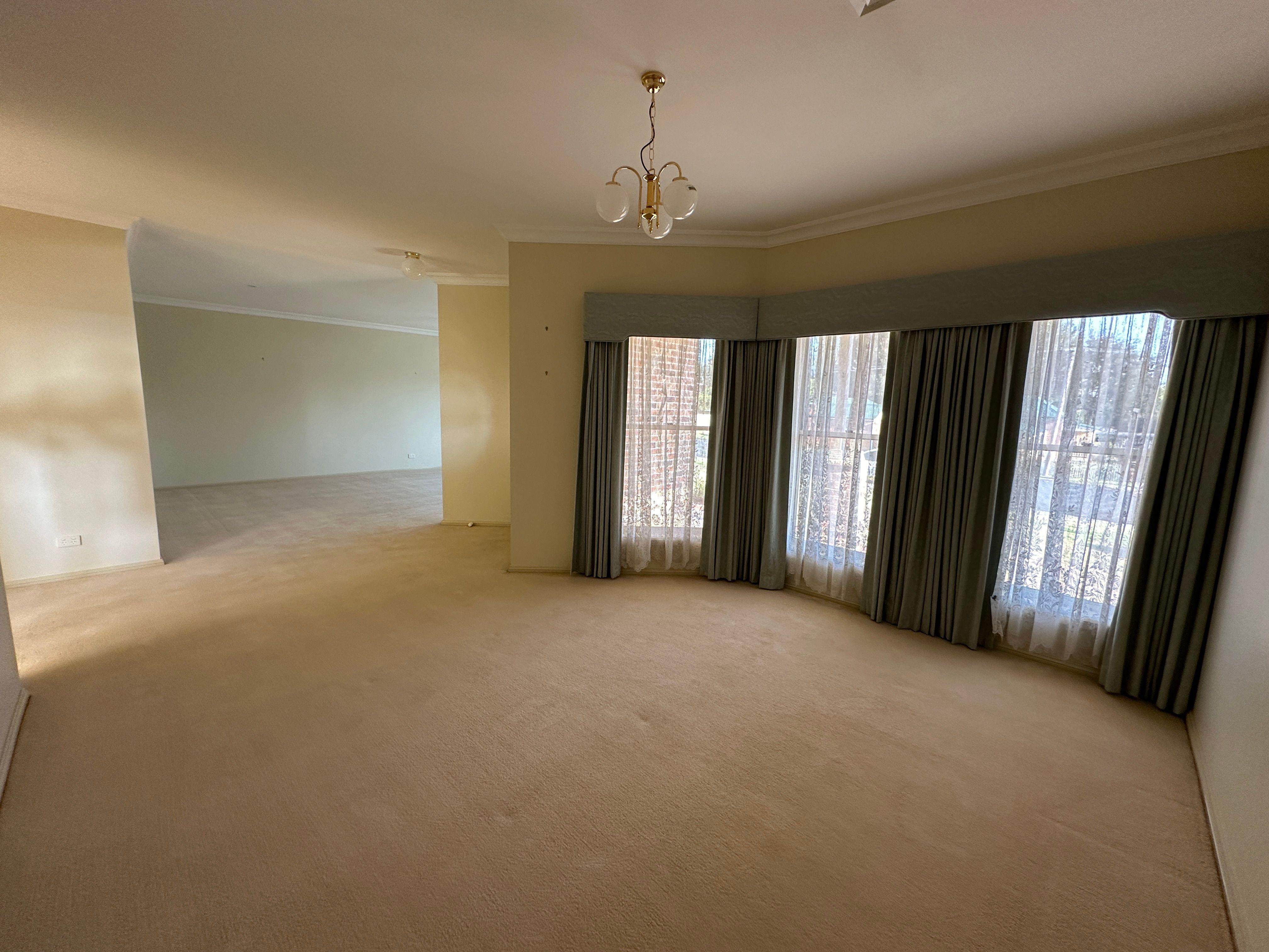 House for Rent: Tumut, NSW 2720, NSW, 2720