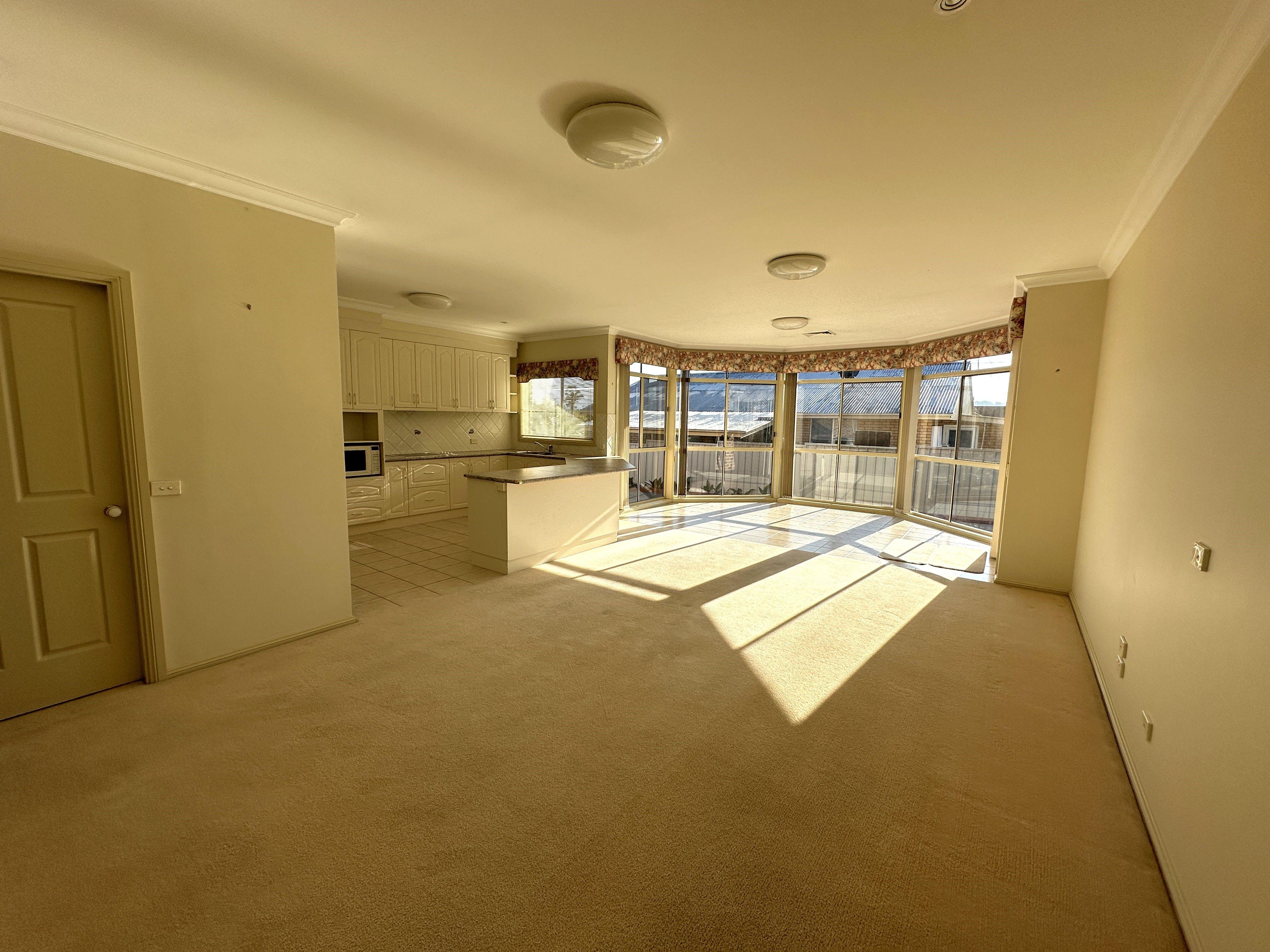 House for Rent: Tumut, NSW 2720, NSW, 2720