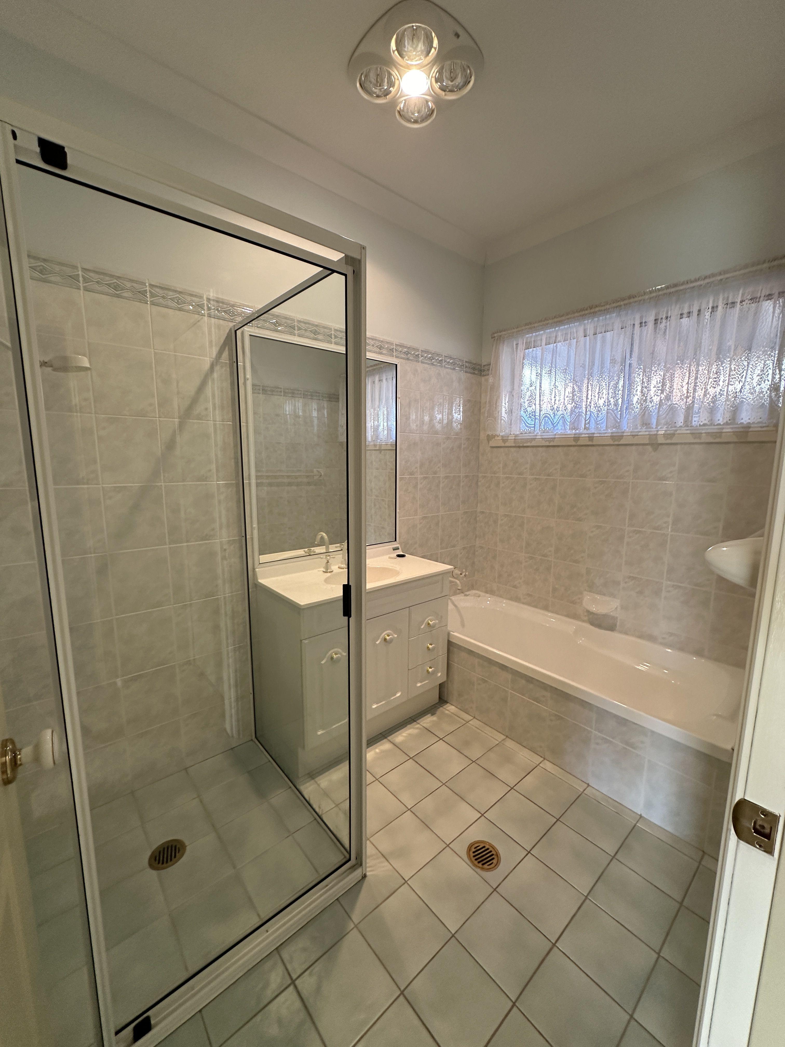 House for Rent: Tumut, NSW 2720, NSW, 2720