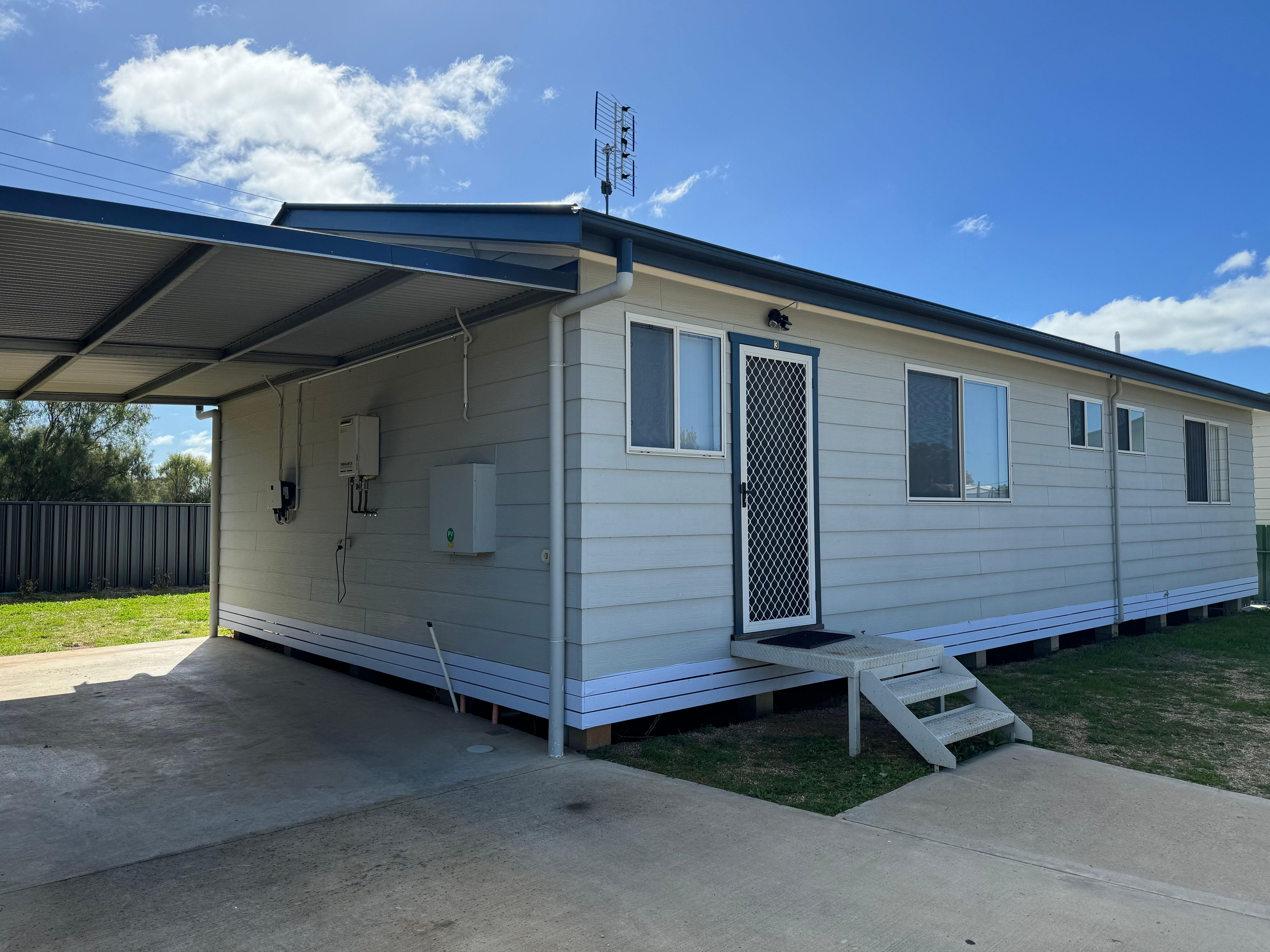 Prop-GPT: House: NSW Parkes, NSW 2870 Home For Rent