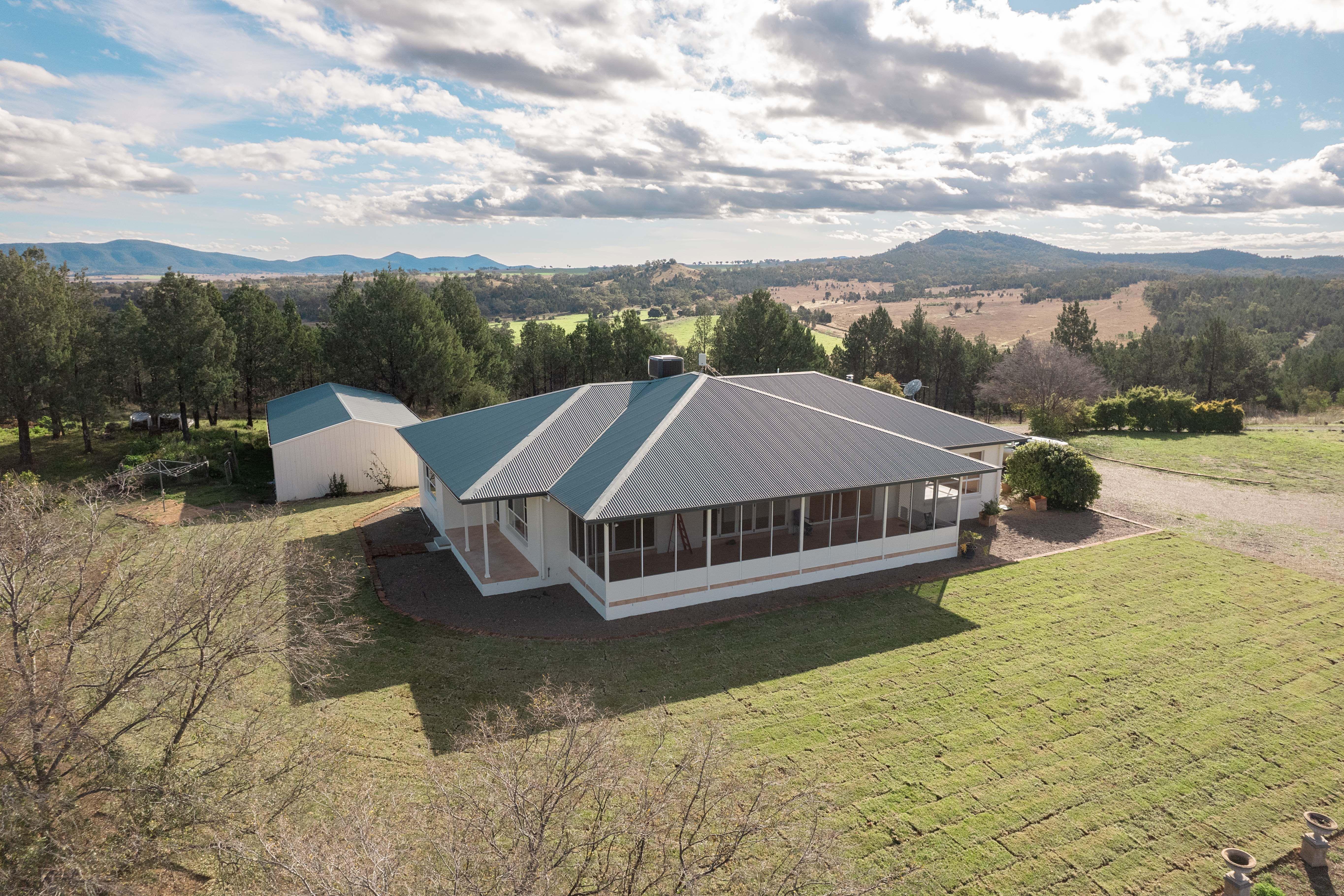 Luxury Lifestyle Living with Lake Views, Practical Facilities & Unmatched Comfort