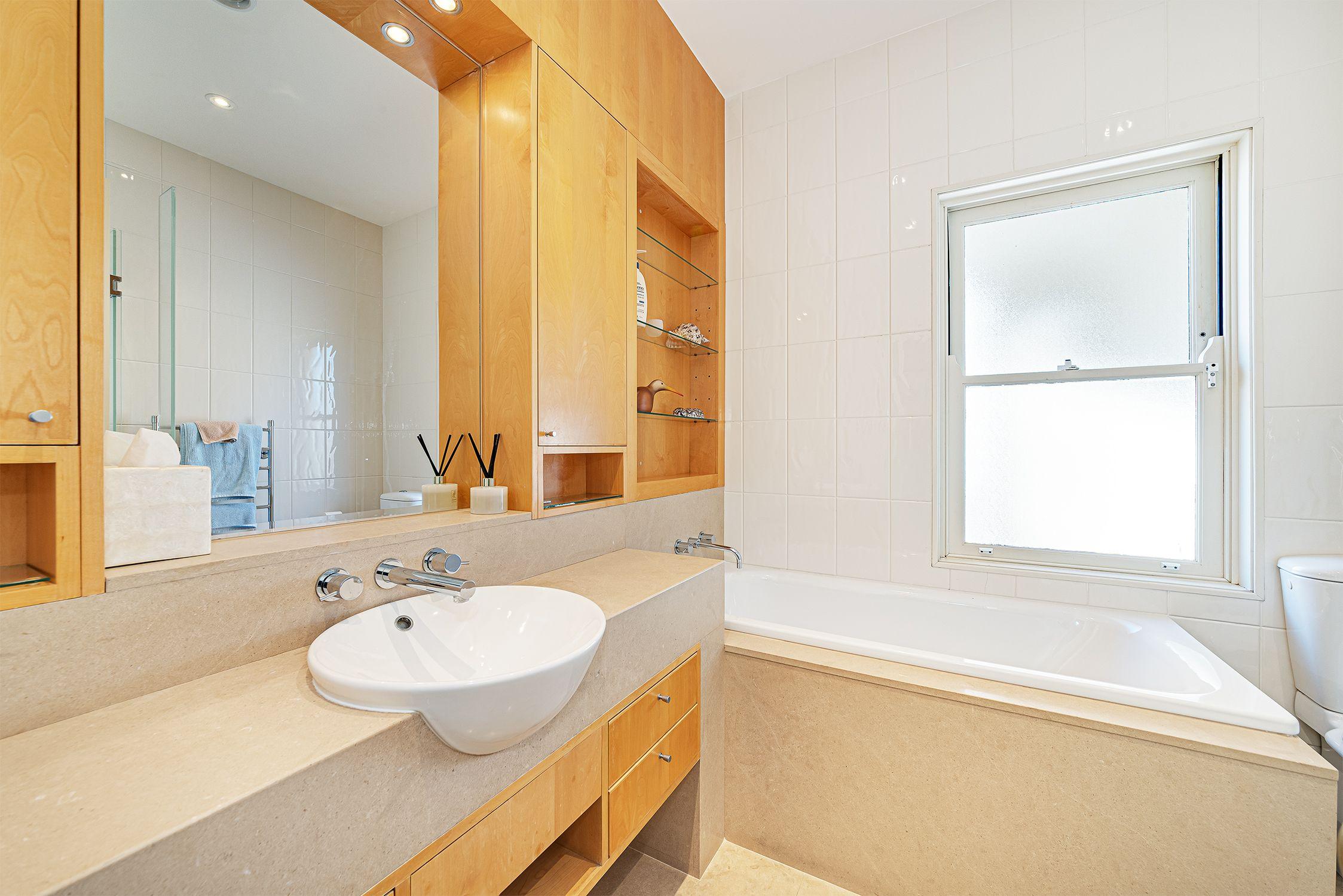 Furnished Elegant Harbourside Living in the Heart of Kirribilli