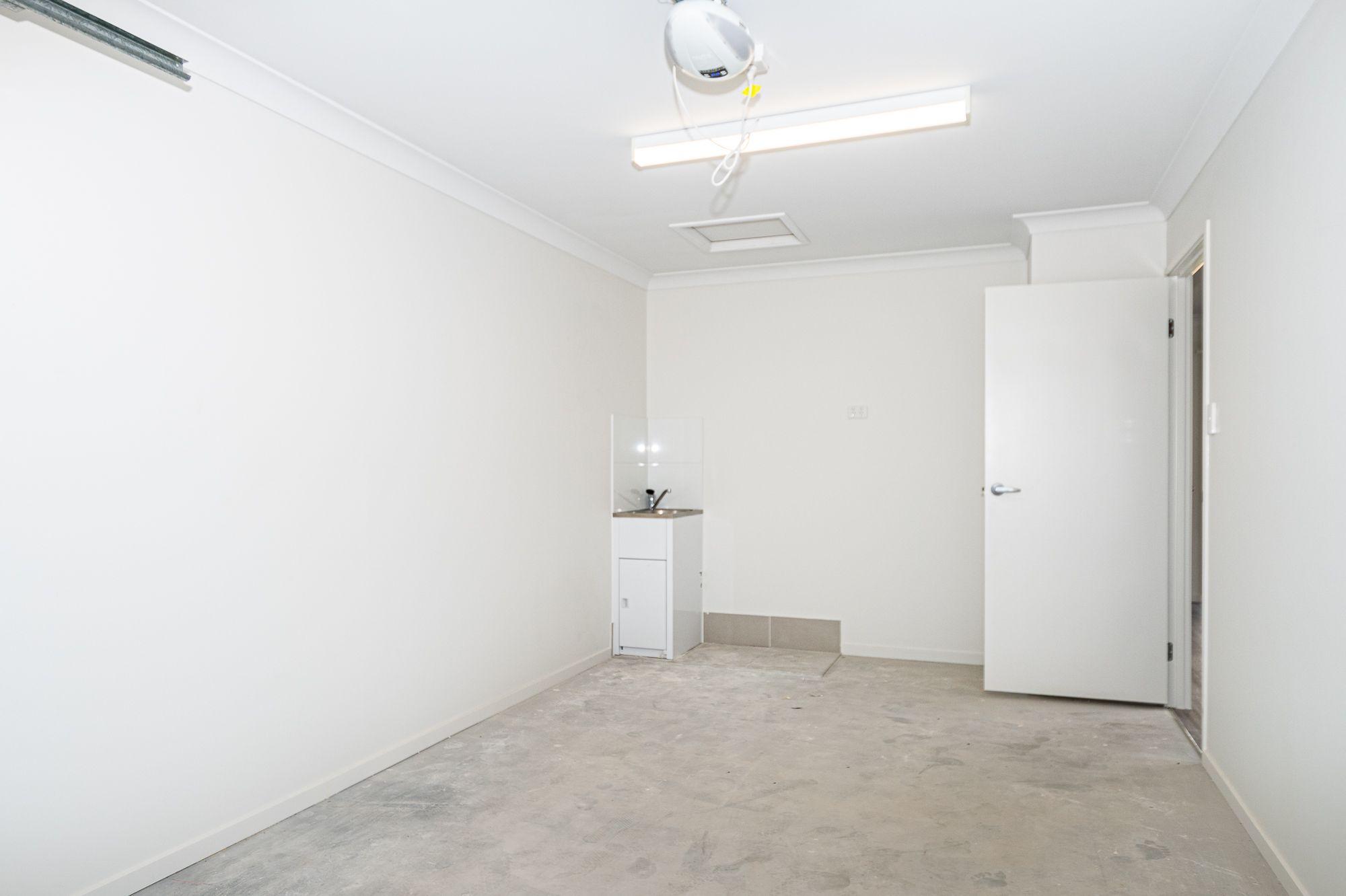 DuplexSemi-detached for Rent: Loganlea, QLD 4131, QLD, 4131