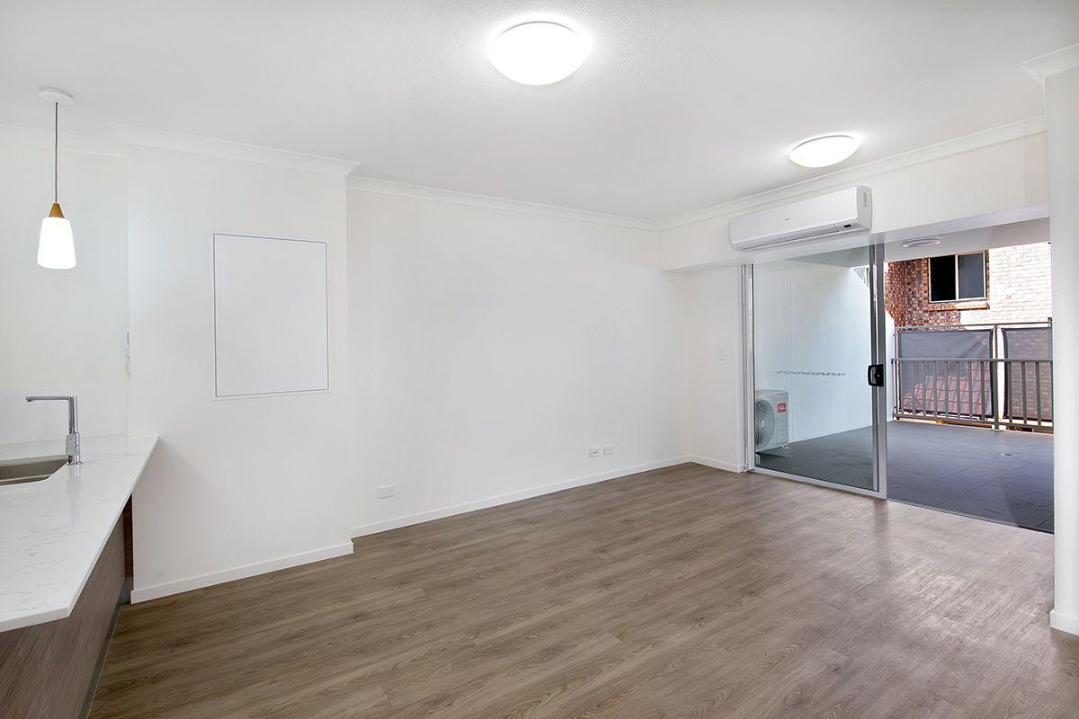 Apartment for Rent: Greenslopes, QLD 4120, QLD, 4120