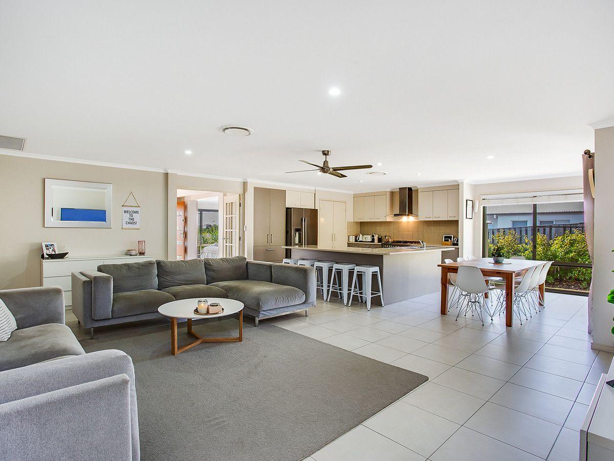 House for Rent: Mudgeeraba, QLD 4213, QLD, 4213