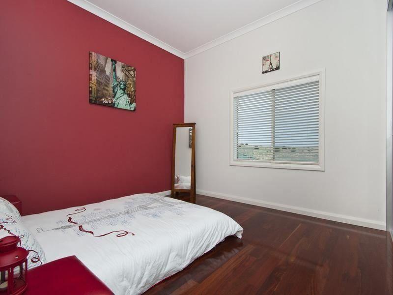 78 Elizabeth Crescent, HALLETT COVE, SA 5158 - House for Rent - harcourts.net