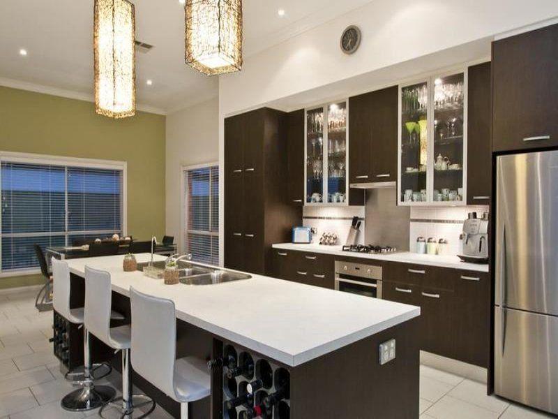 78 Elizabeth Crescent, HALLETT COVE, SA 5158 - House for Rent - harcourts.net