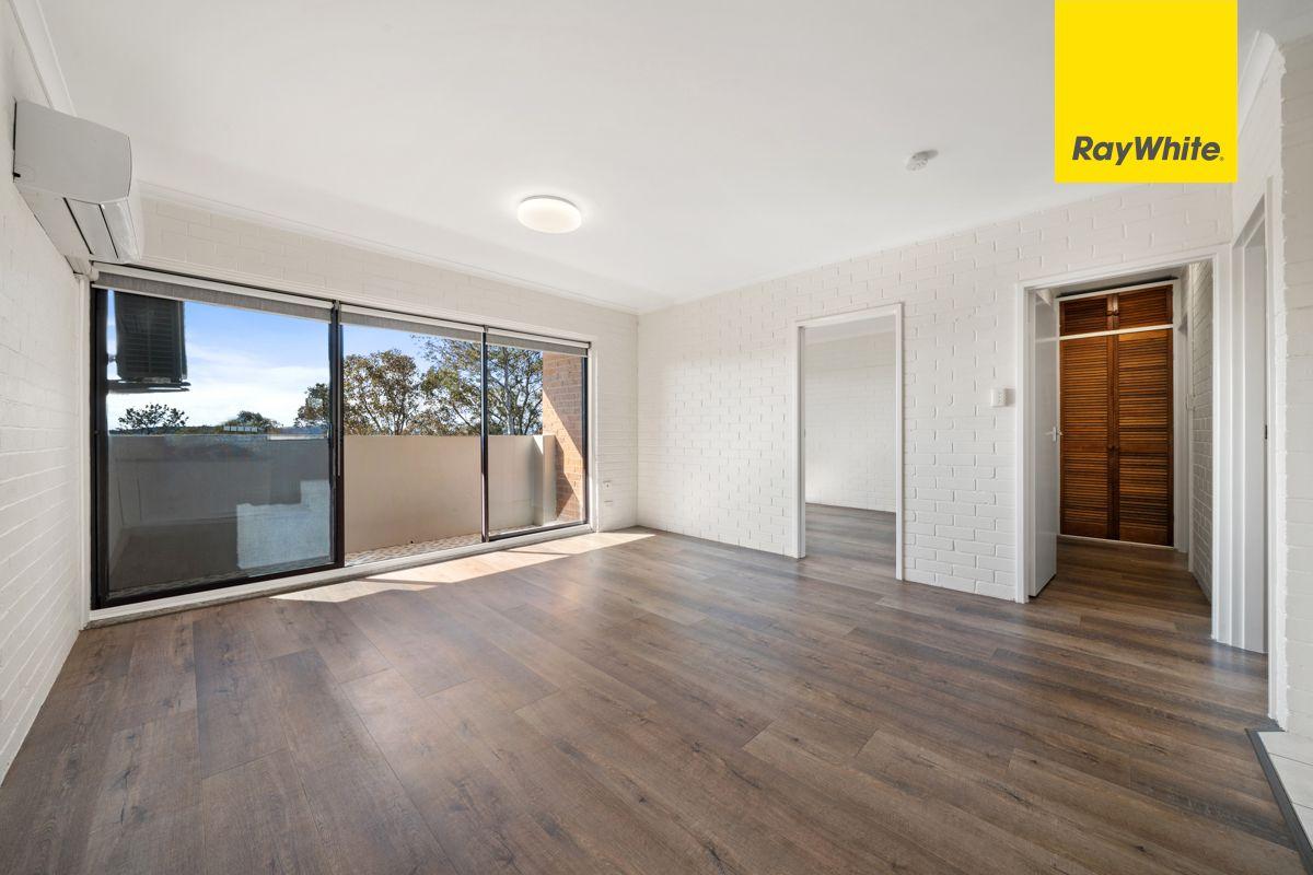 Prop-GPT: Apartment: ACT Hawker, ACT 2614 Home For Rent