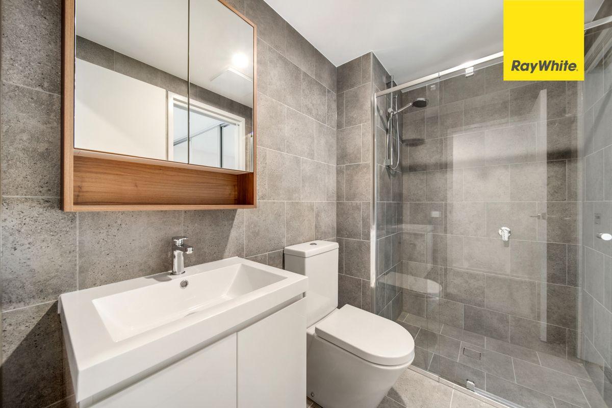 Spacious Apartment on Forbes