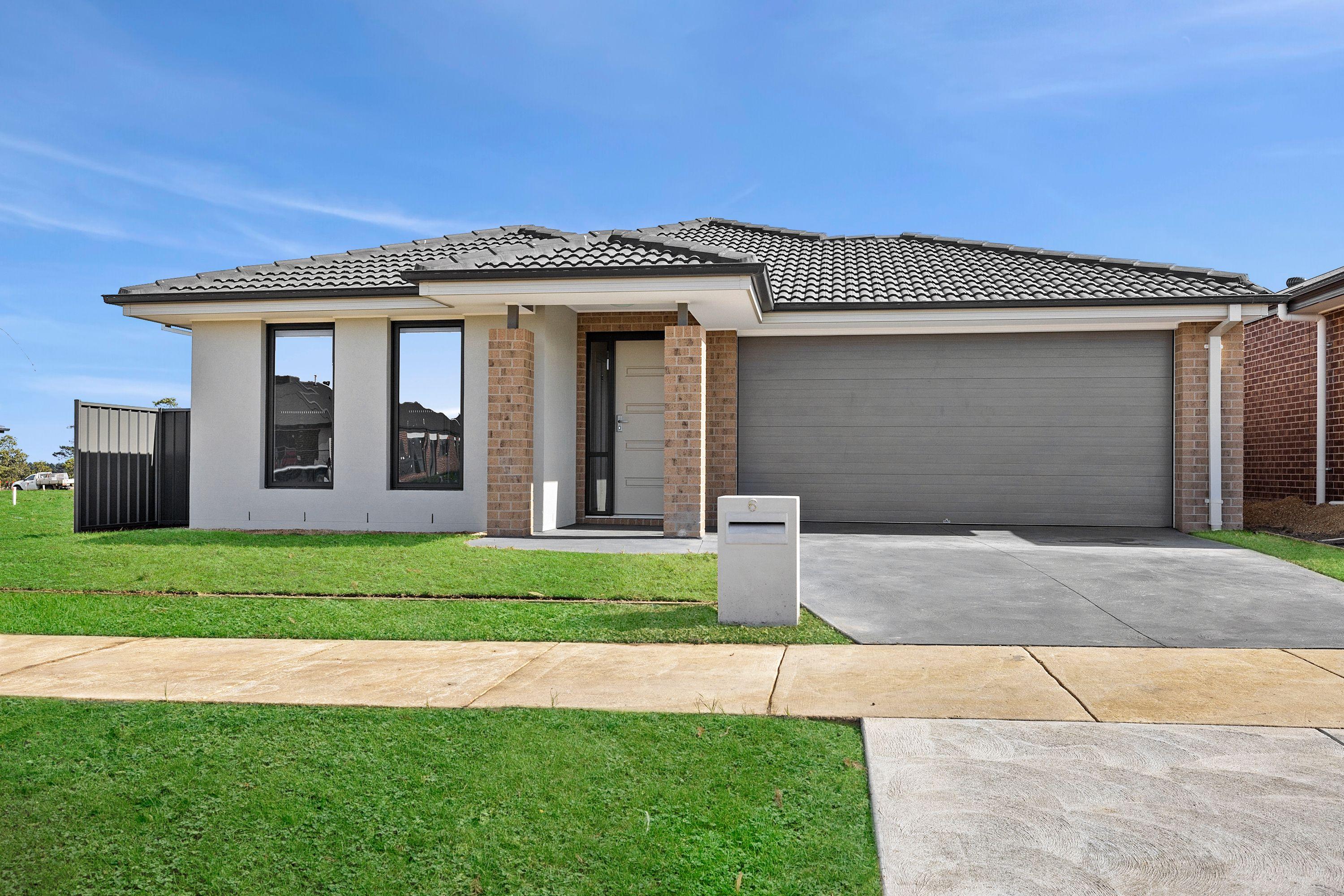 Prop-GPT: House: VIC Lucas, VIC 3350 Home For Rent