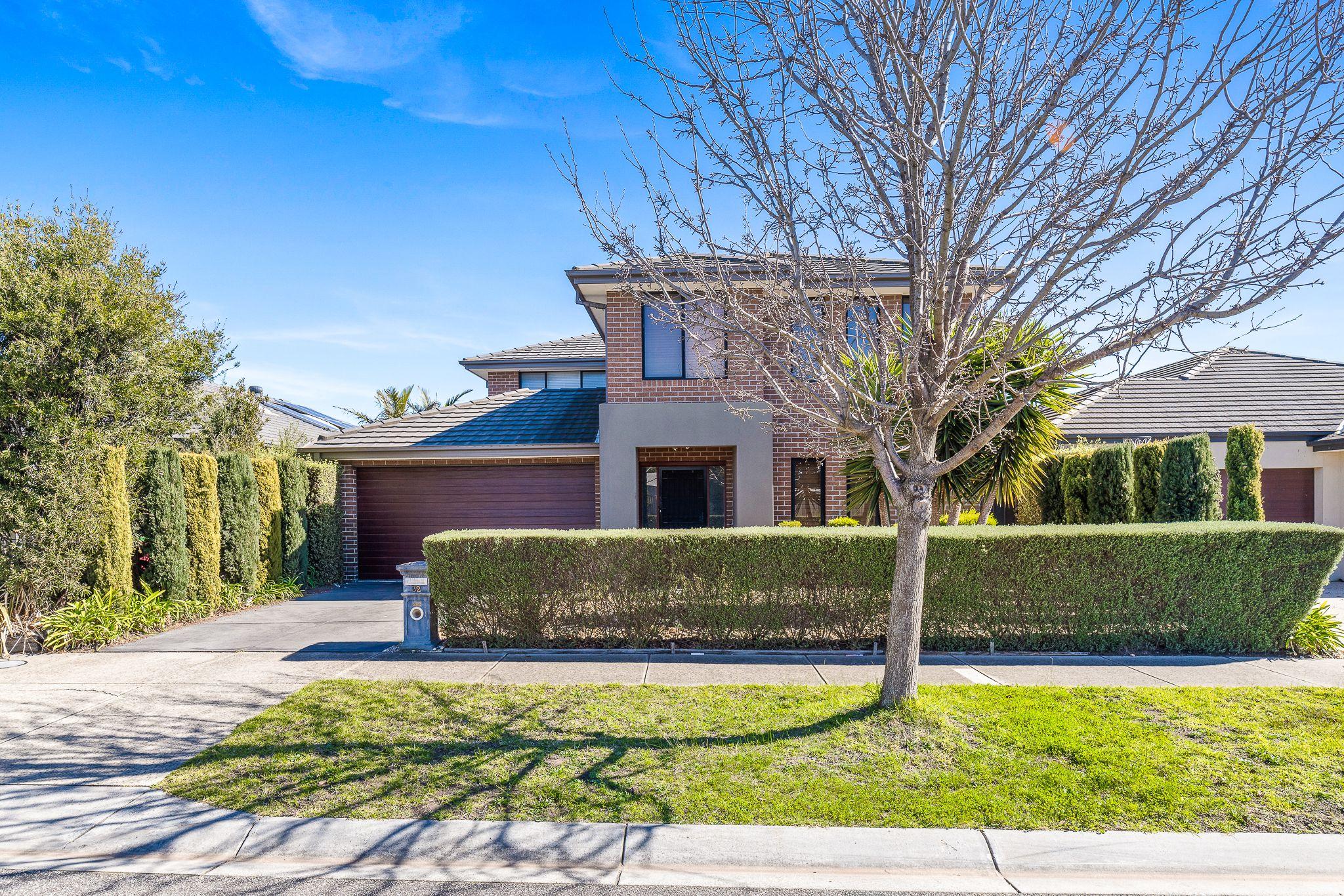 Prop-GPT: House: VIC Cranbourne West, VIC 3977 Home For Rent