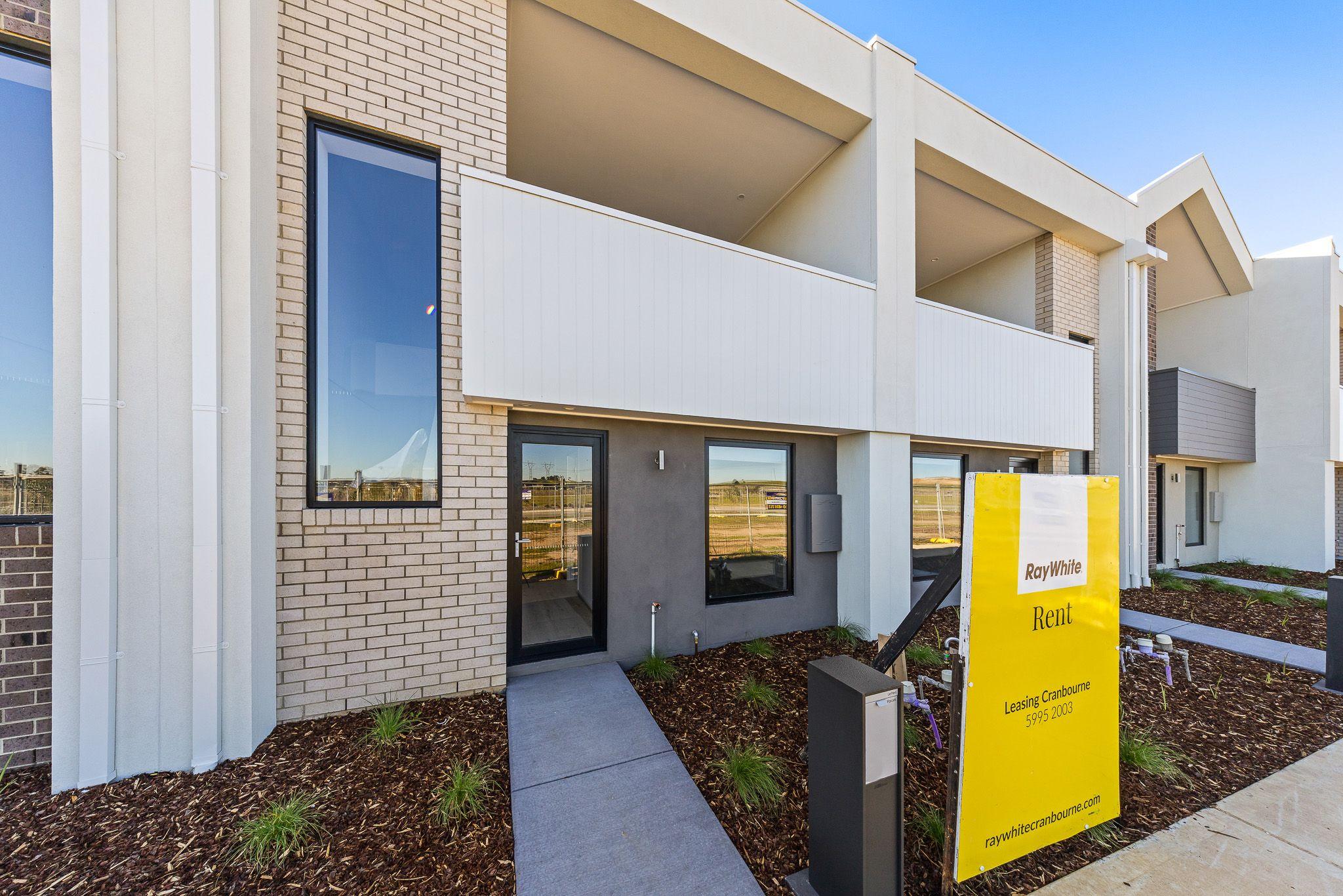 Prop-GPT: House: VIC Clyde North, VIC 3978 Home For Rent
