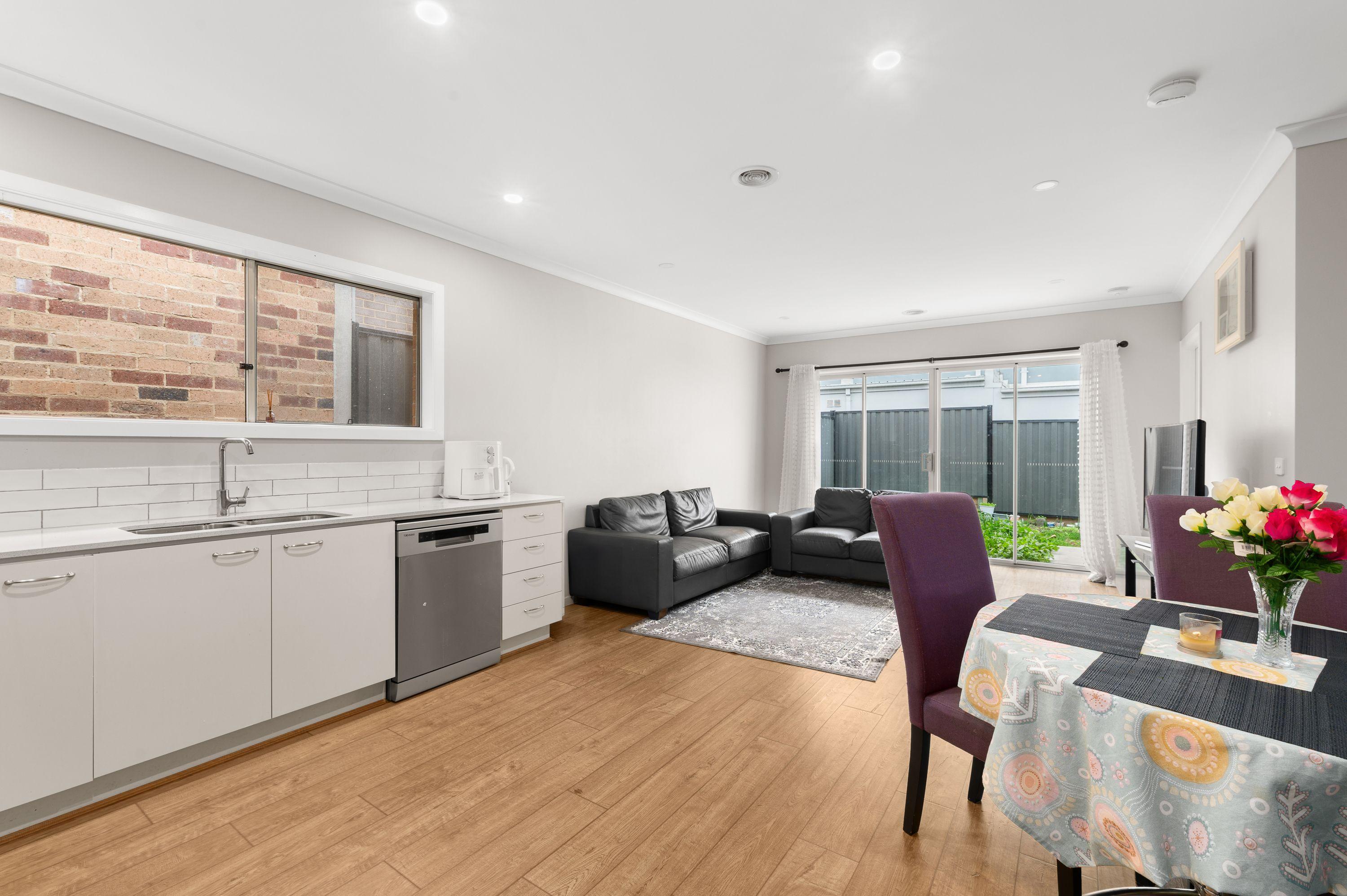 House for Rent: Craigieburn, VIC 3064, VIC, 3064