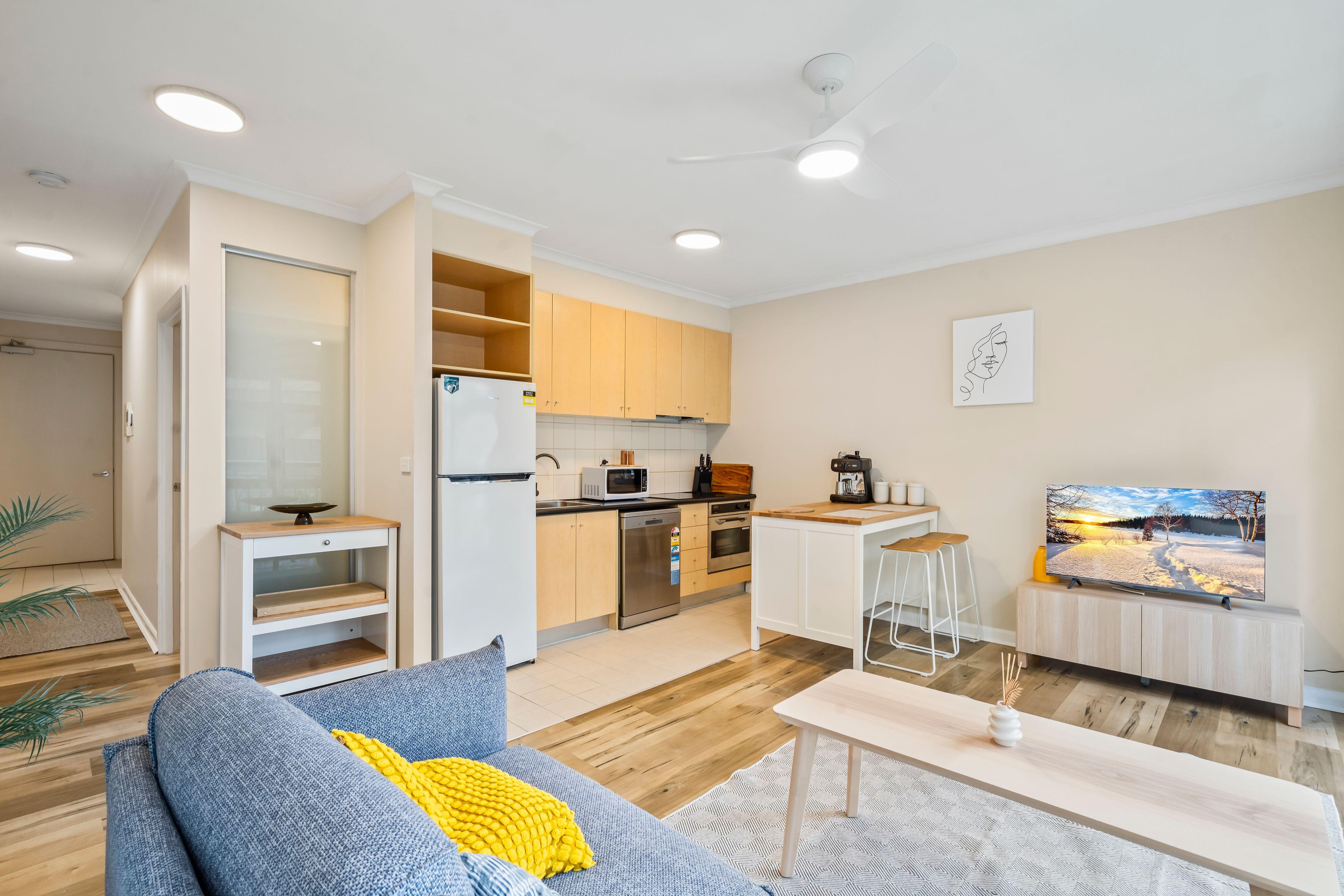 Apartment for Rent: Melbourne, VIC 3000, VIC, 3000