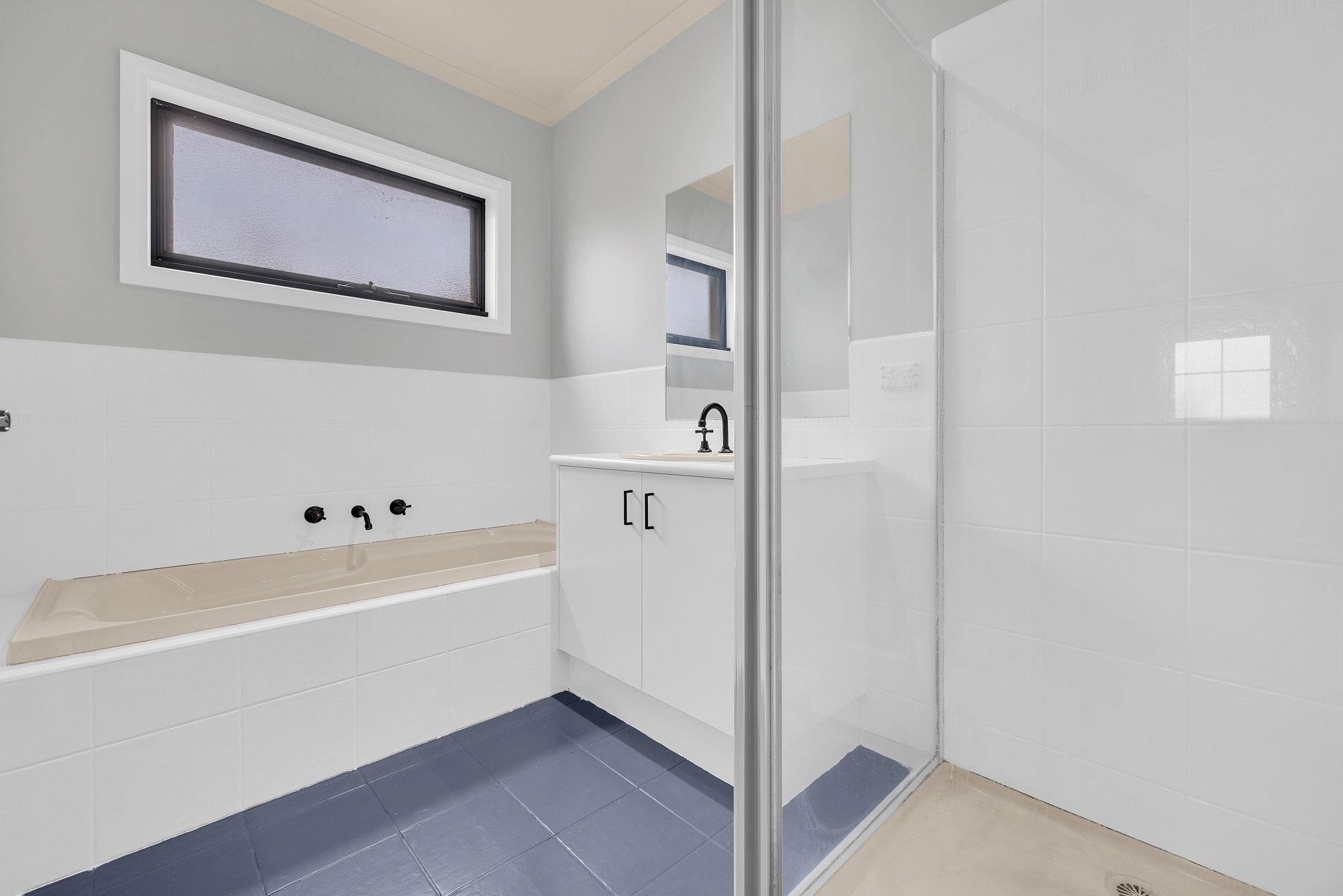 Townhouse for Rent: Werribee, VIC 3030, VIC, 3030