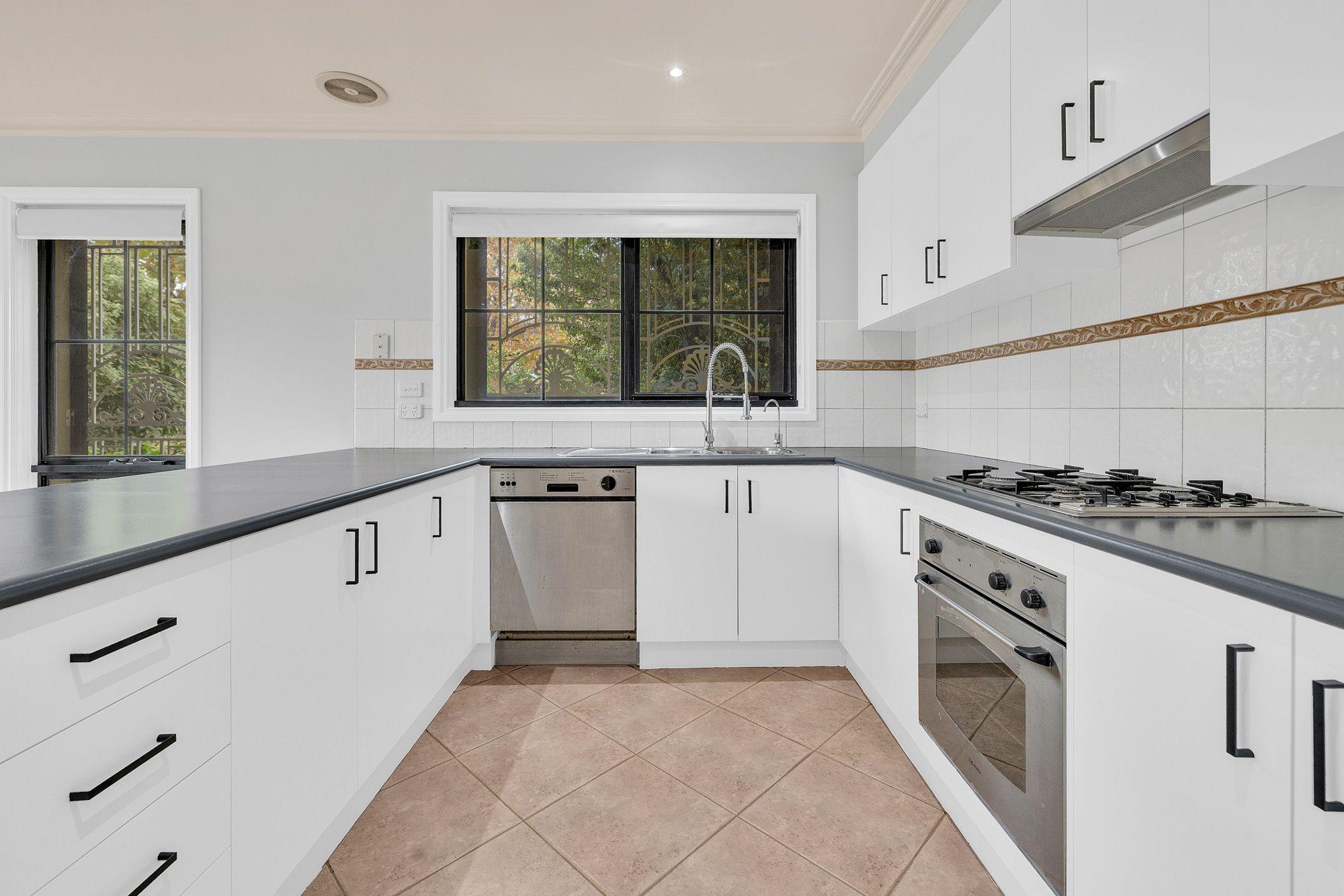 Townhouse for Rent: Werribee, VIC 3030, VIC, 3030