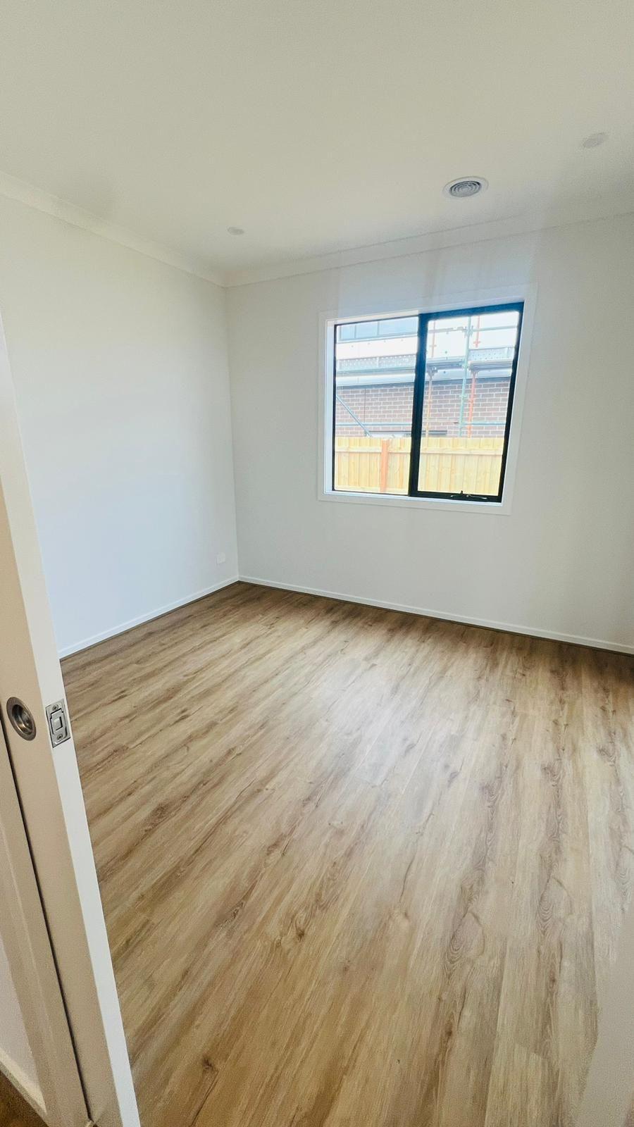 House for Rent: Rockbank, VIC 3335, VIC, 3335