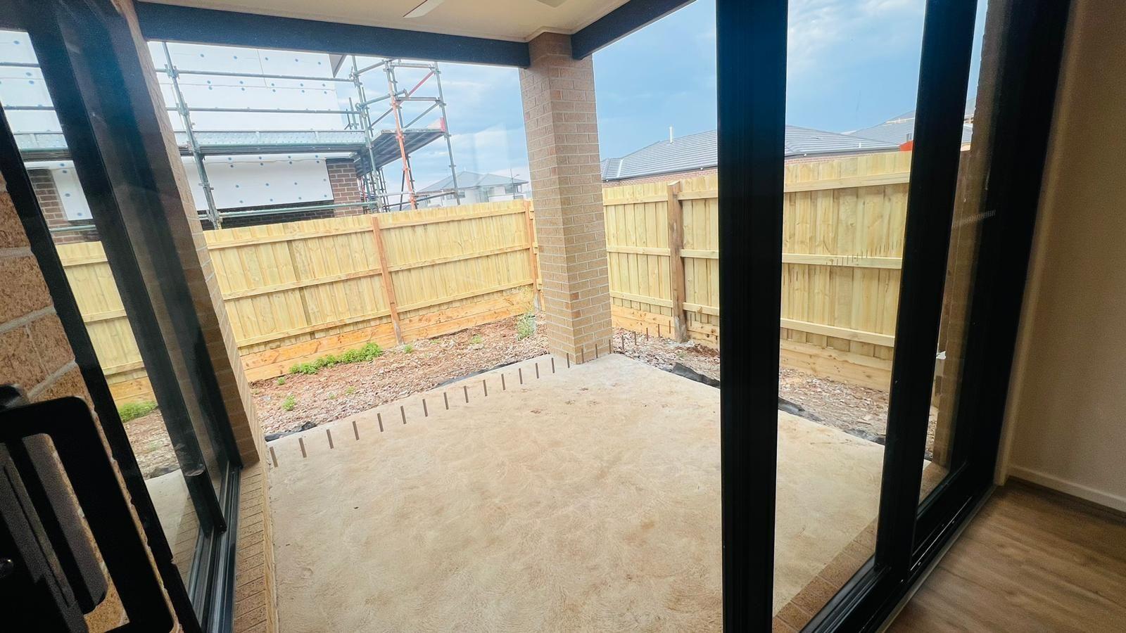 House for Rent: Rockbank, VIC 3335, VIC, 3335
