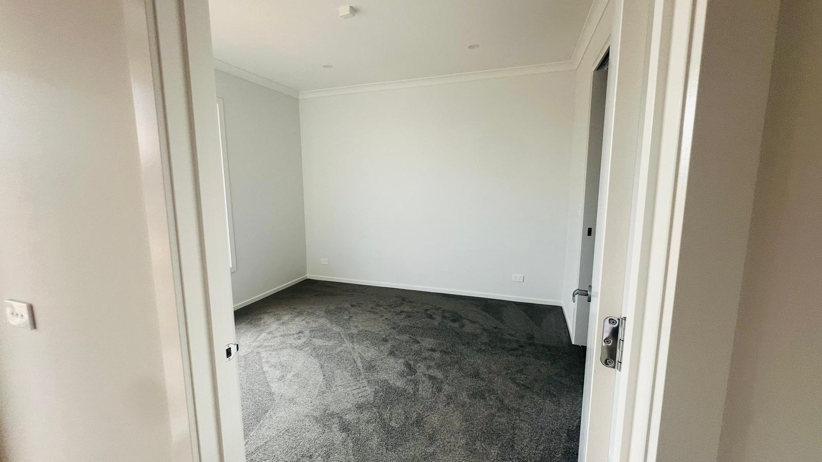 House for Rent: Rockbank, VIC 3335, VIC, 3335