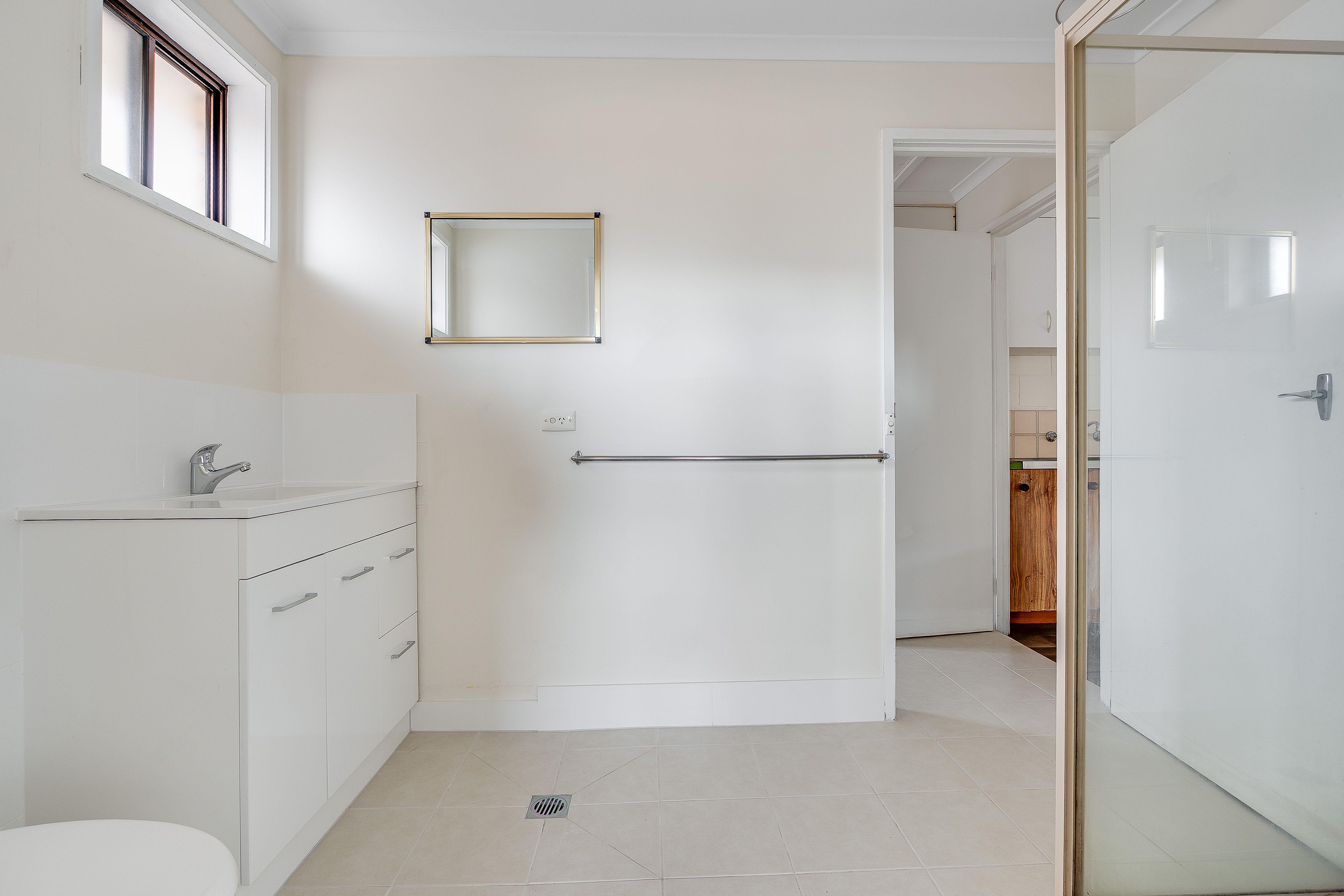 House for Rent: Lavington, NSW 2641, NSW, 2641