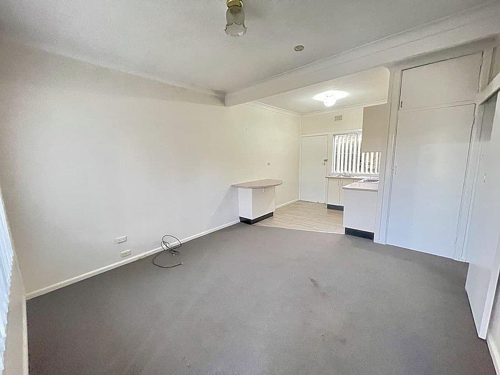 Unit for Rent: Parkes, NSW 2870, NSW, 2870