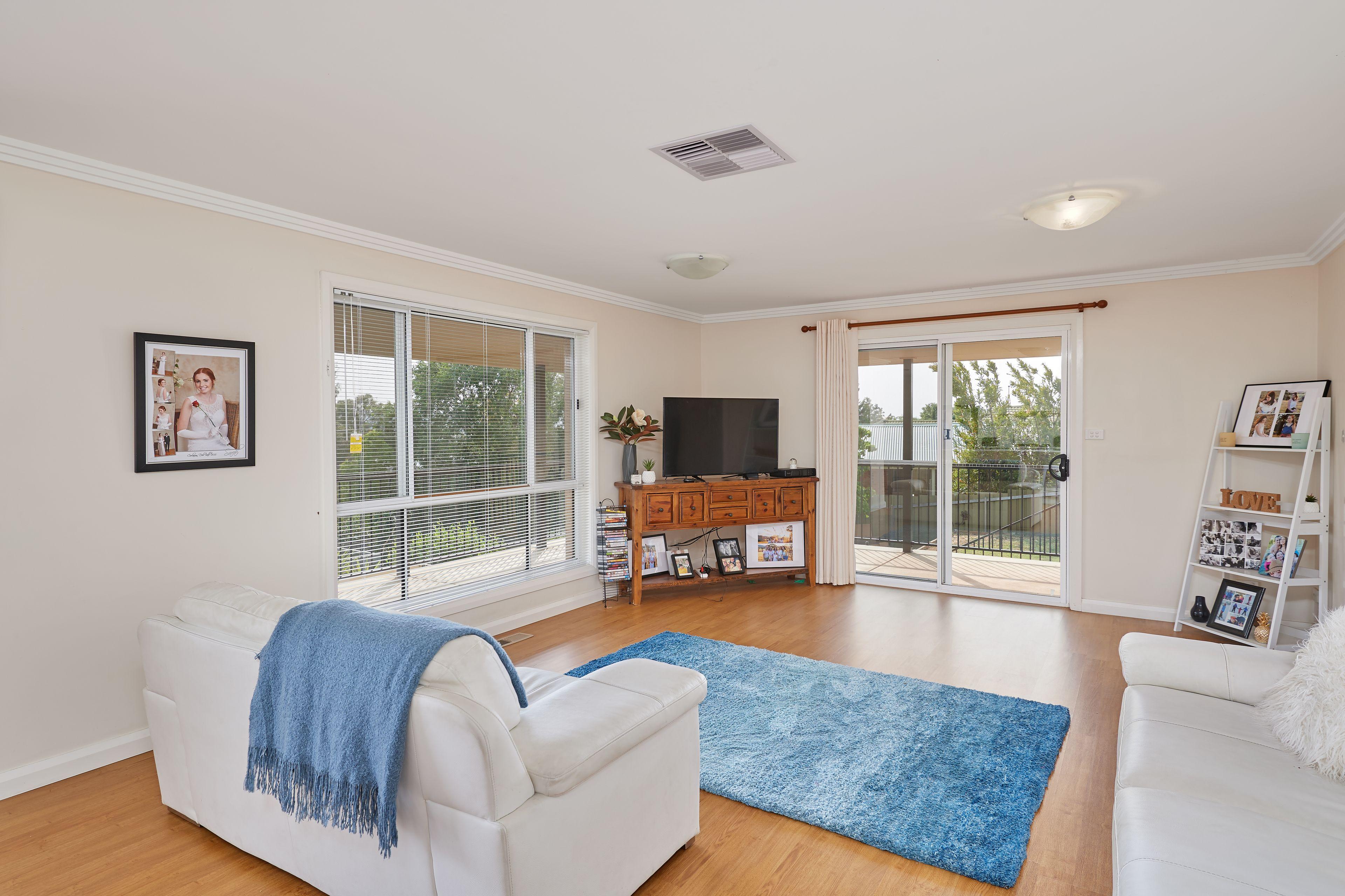 House for Rent: Bourkelands, NSW 2650, NSW, 2650