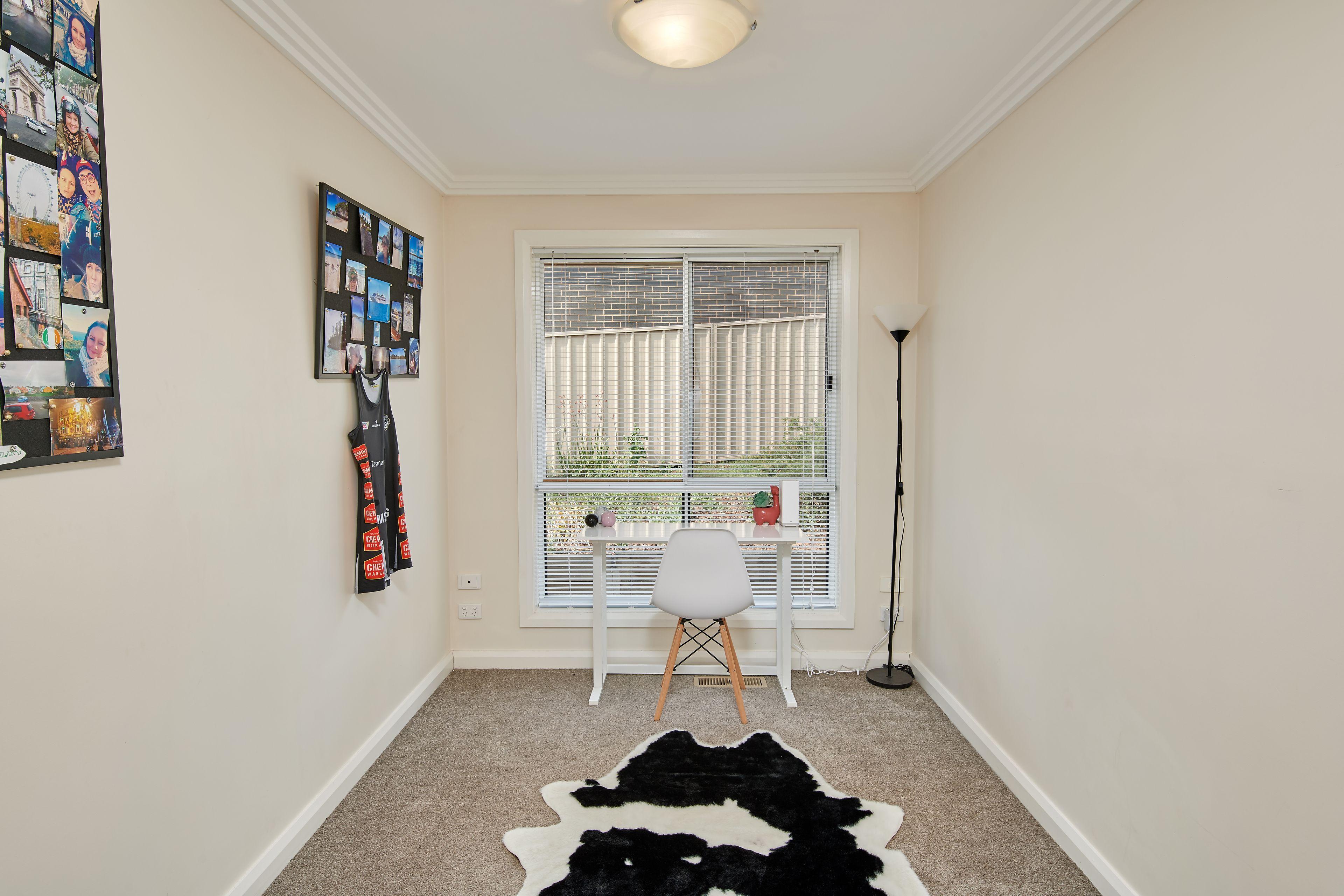 House for Rent: Bourkelands, NSW 2650, NSW, 2650