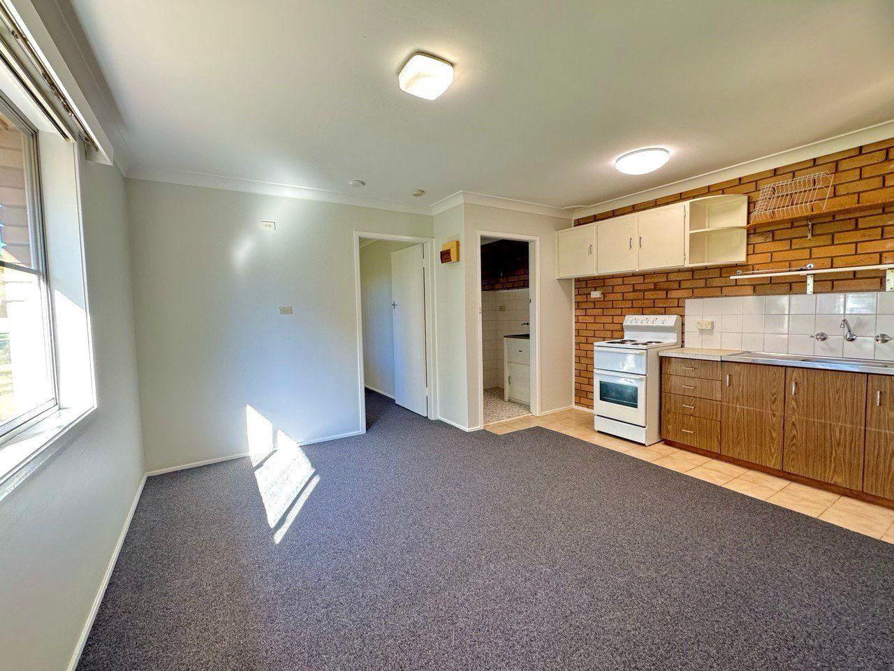 Unit for Rent: Parkes, NSW 2870, NSW, 2870