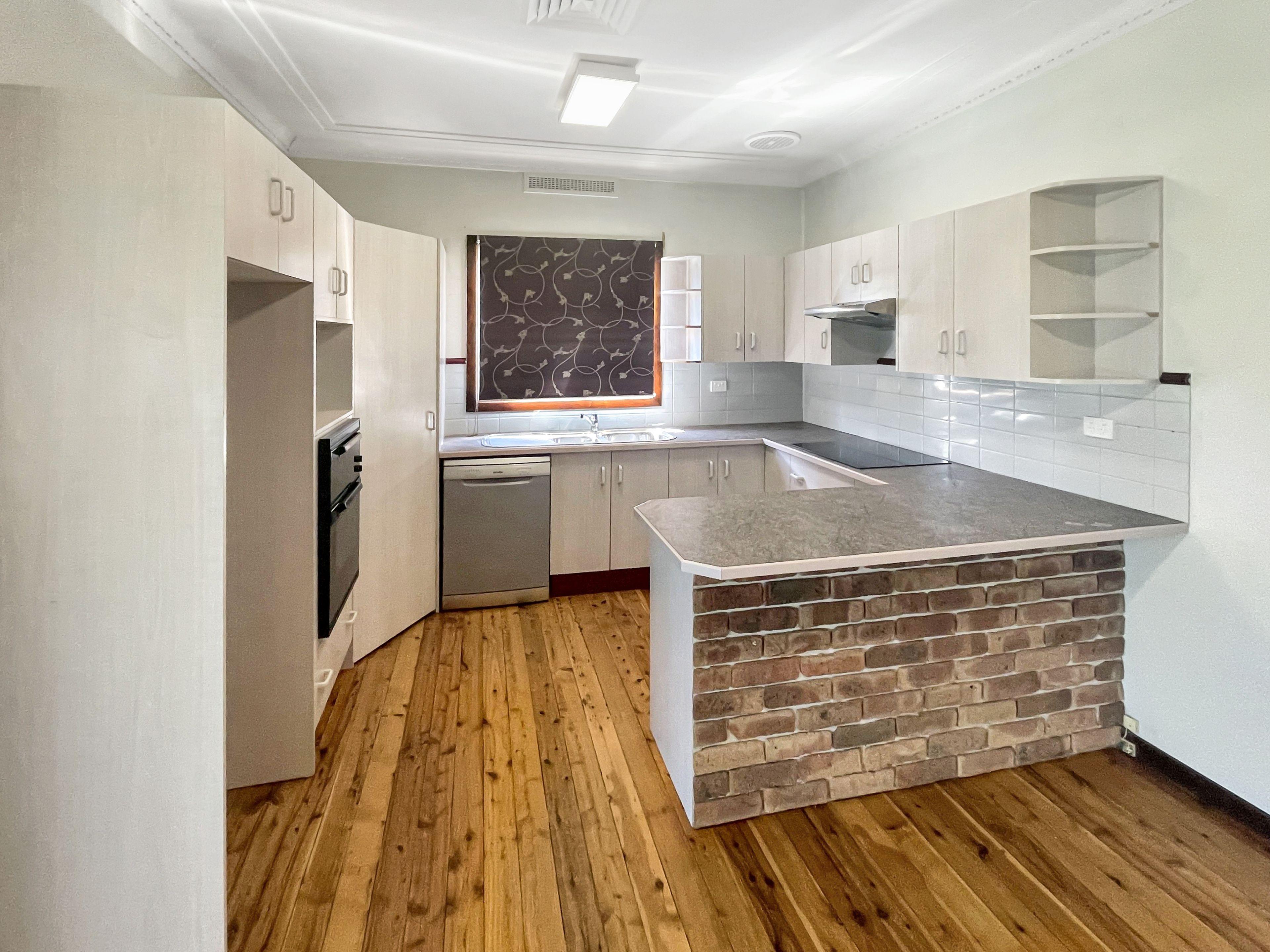 DELIGHTFUL FAMILY HOME