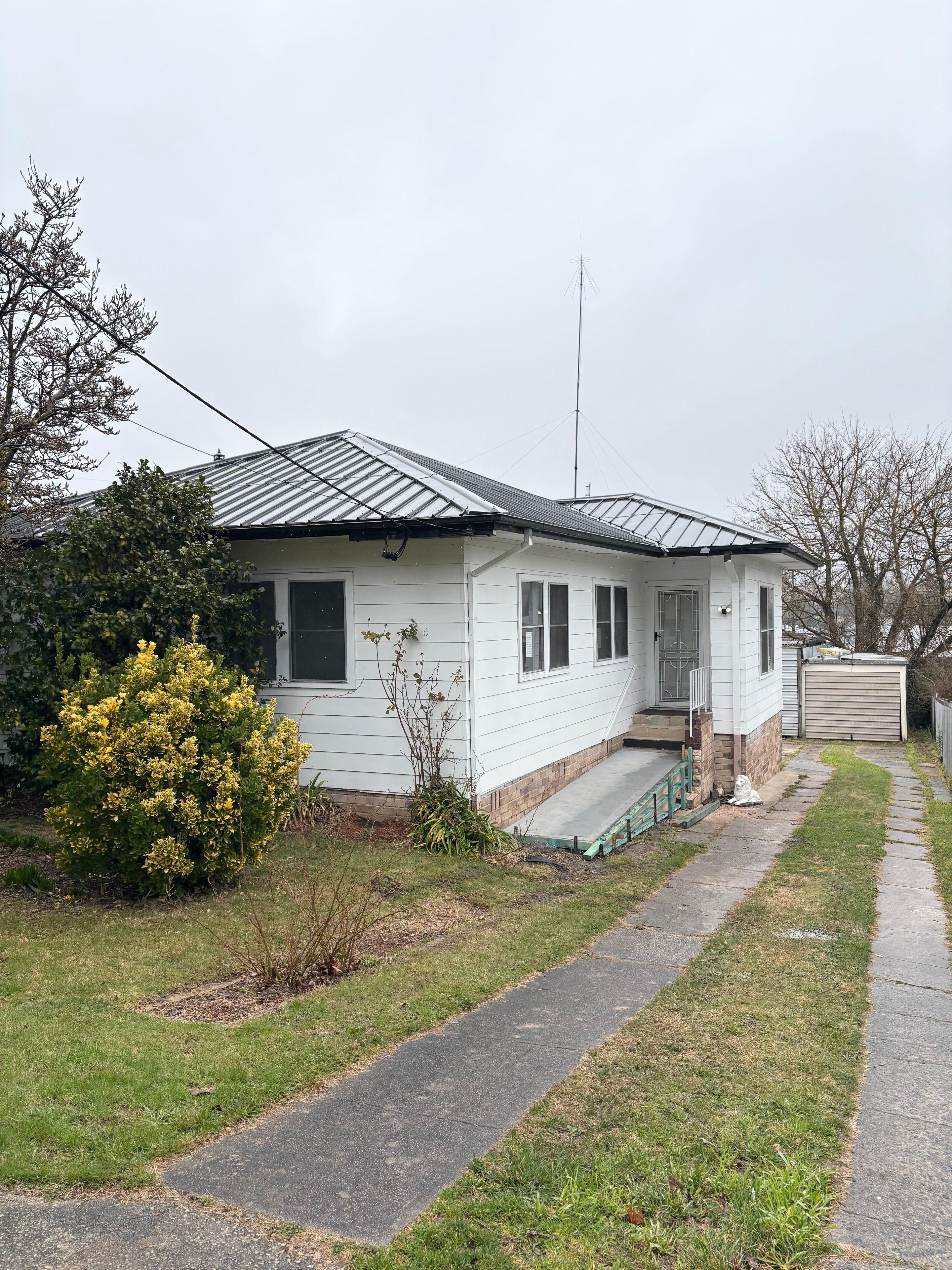 Prop-GPT: House: NSW South Bowenfels, NSW 2790 Home For Rent