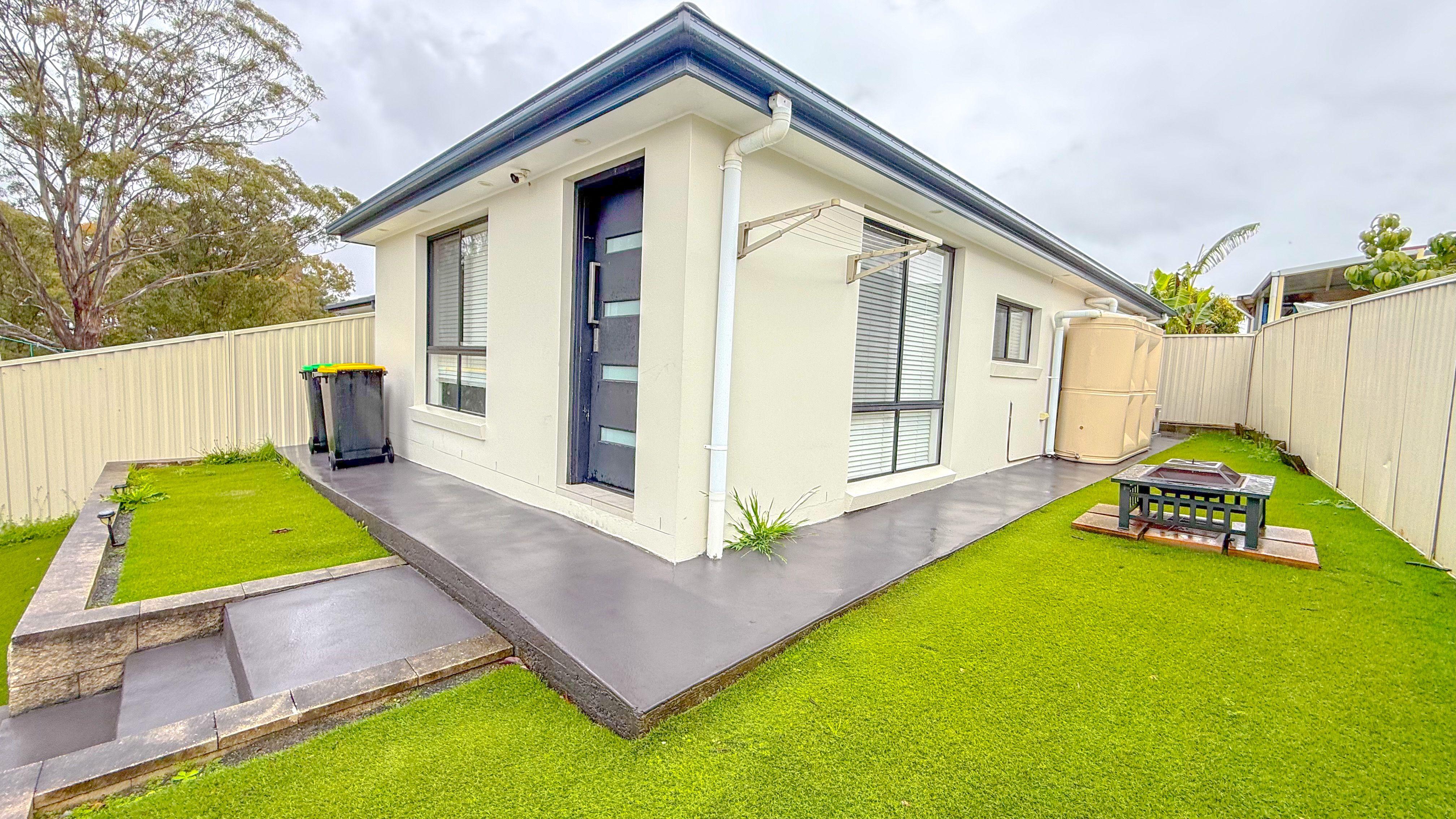 Prop-GPT: House: NSW Green Valley, NSW 2168 Home For Rent