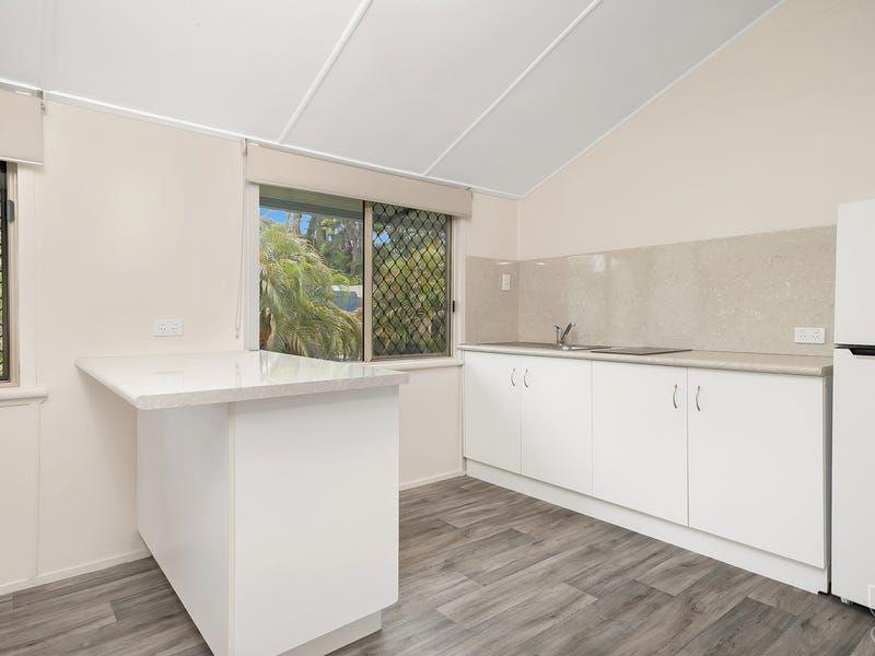 FURNISHED UNIT IN THE HEART OF TOWN