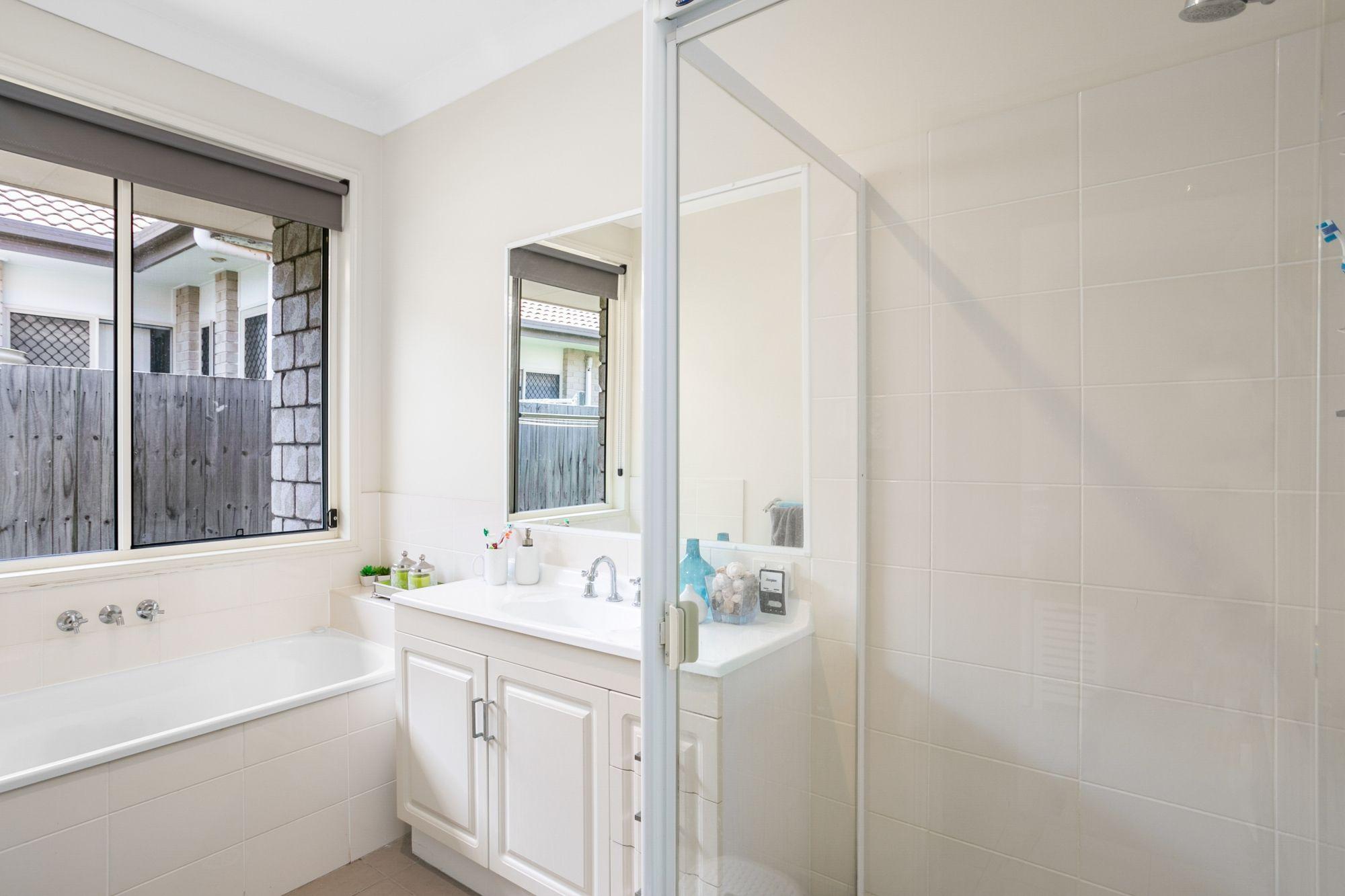 FOUR BEDROOM HOME ON A QUIET STREET AND OVERLOOKING A PARKLAND!