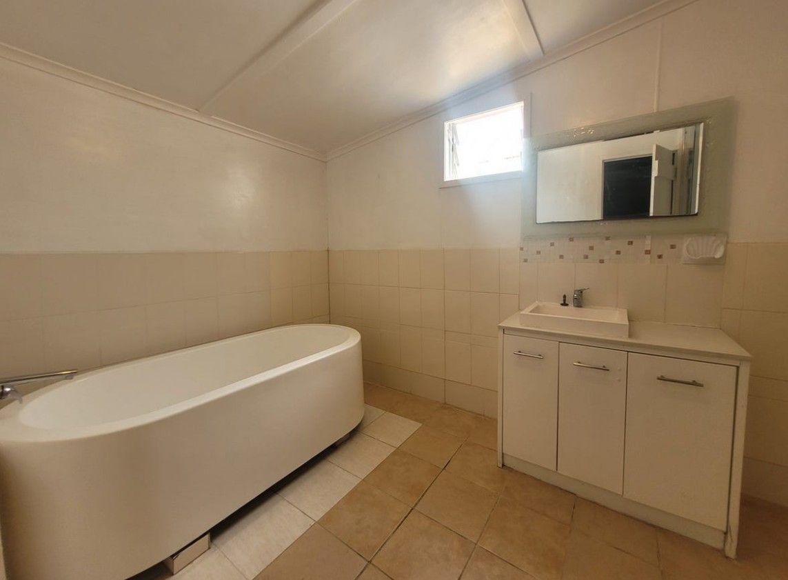 House for Rent: Depot Hill, QLD 4700, QLD, 4700