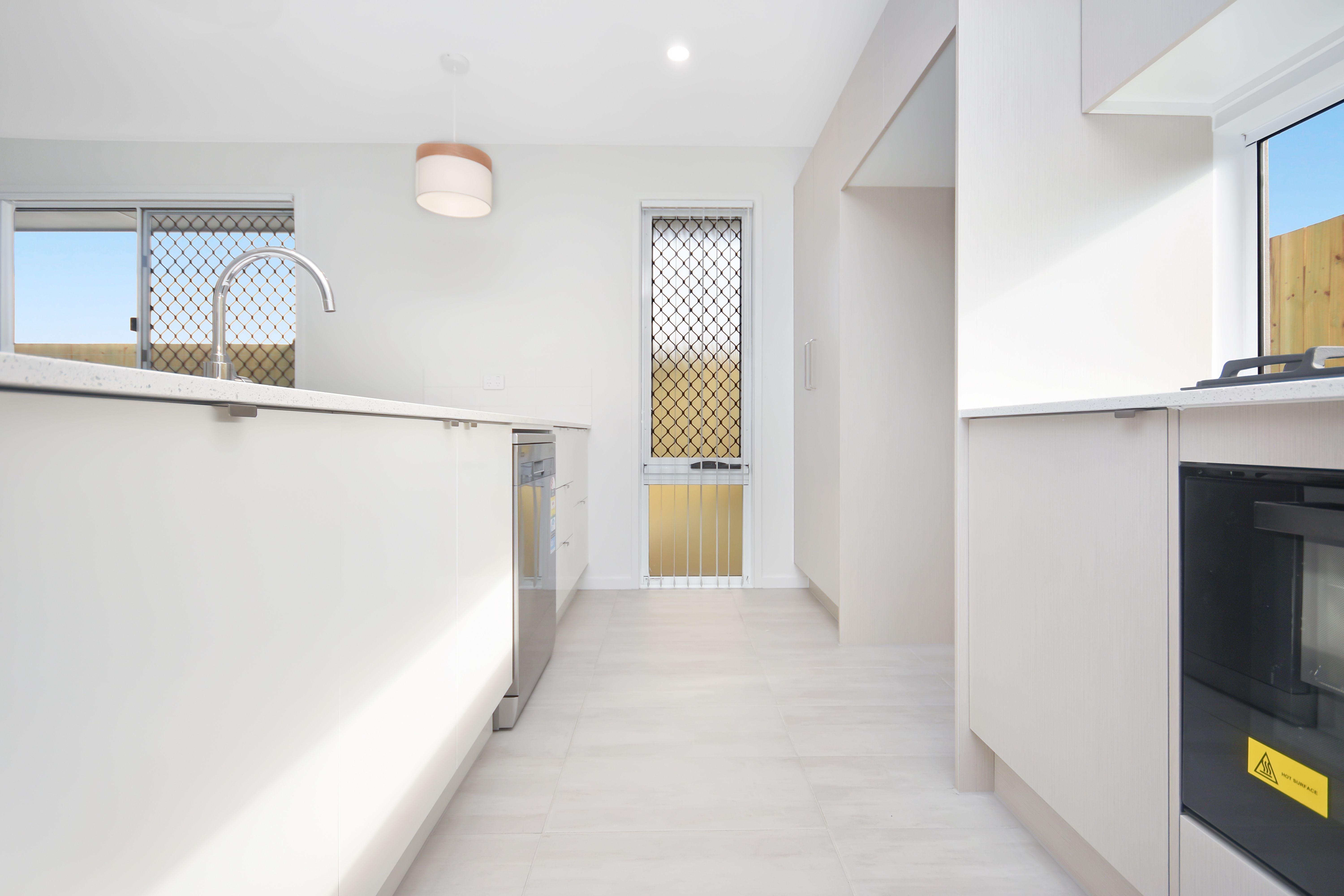 Stunning 3 bedroom home with Solar - Narangba