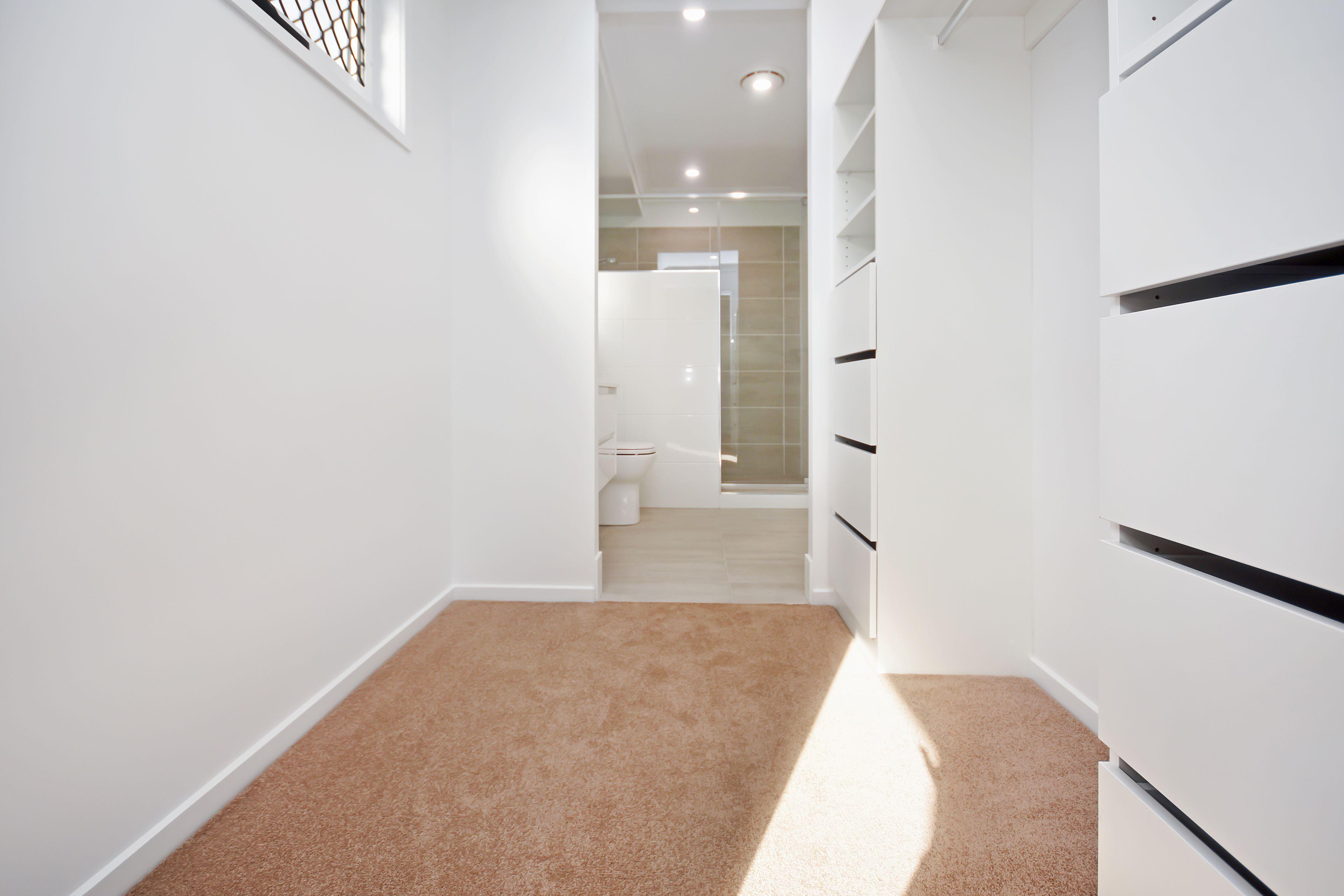 Stunning 3 bedroom home with Solar - Narangba