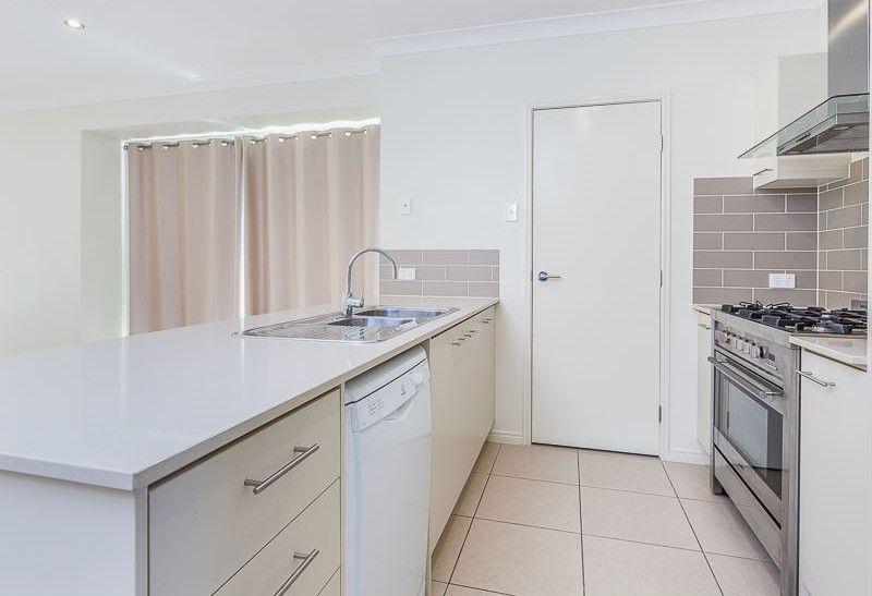 Prop-GPT: House: QLD North Lakes, QLD 4509 Home For Rent