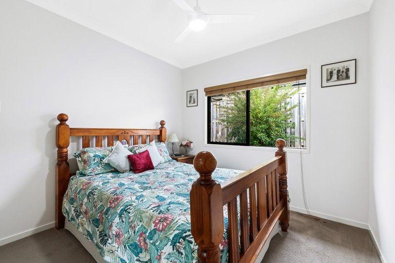 Elevated Living: Spacious, Sunlit Sanctuary in Pacific Pines