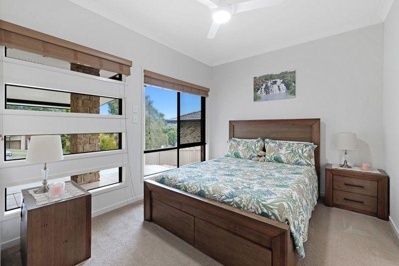 Elevated Living: Spacious, Sunlit Sanctuary in Pacific Pines